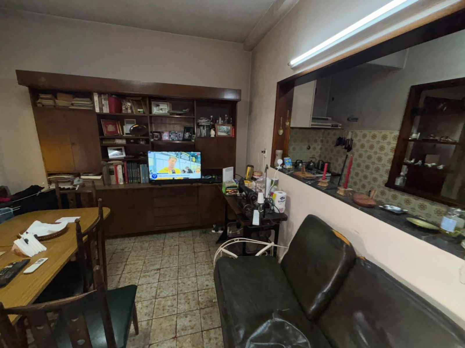 SE VENDE LOCAL CON VIVIENDA EN JOSE INGENIEROS - 21