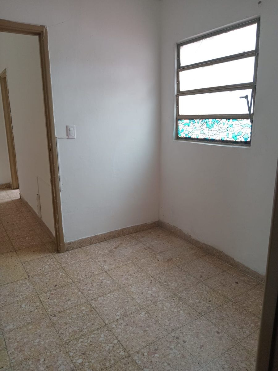 SE VENDE DPTO 2 AMBIENTES GRANDES CON TERRAZA PROPIA EN RAMOS MEJIAS - 5