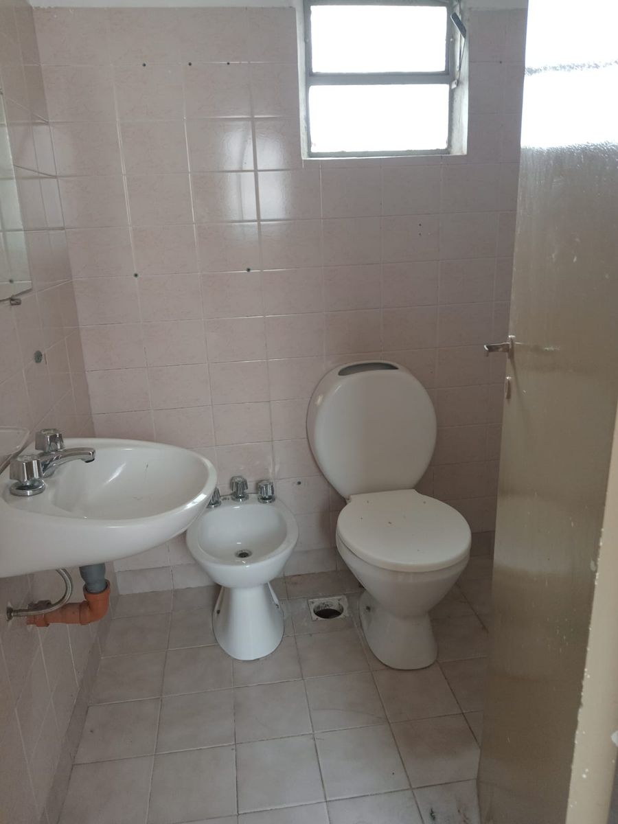 SE VENDE DPTO 2 AMBIENTES GRANDES CON TERRAZA PROPIA EN RAMOS MEJIAS - 12