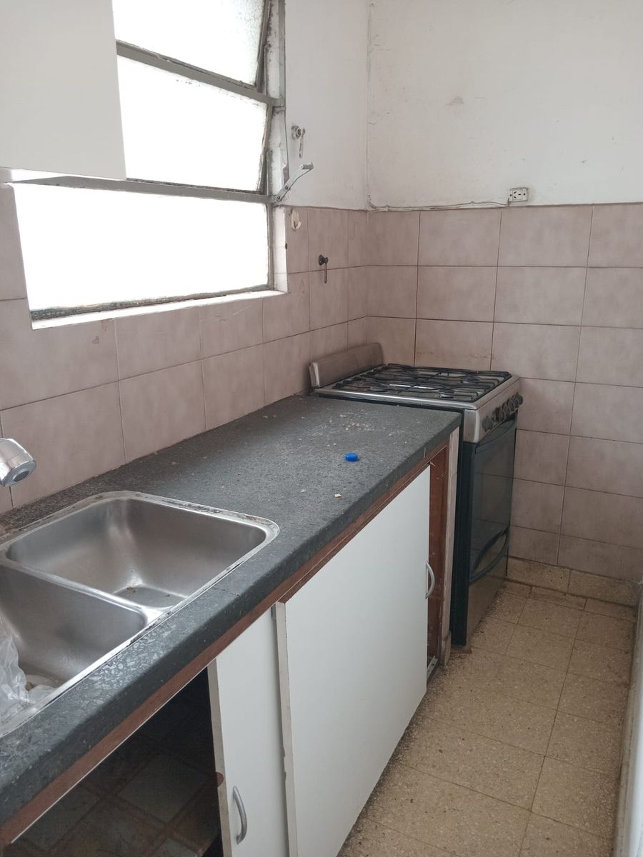 SE VENDE DPTO 2 AMBIENTES GRANDES CON TERRAZA PROPIA EN RAMOS MEJIAS - 13