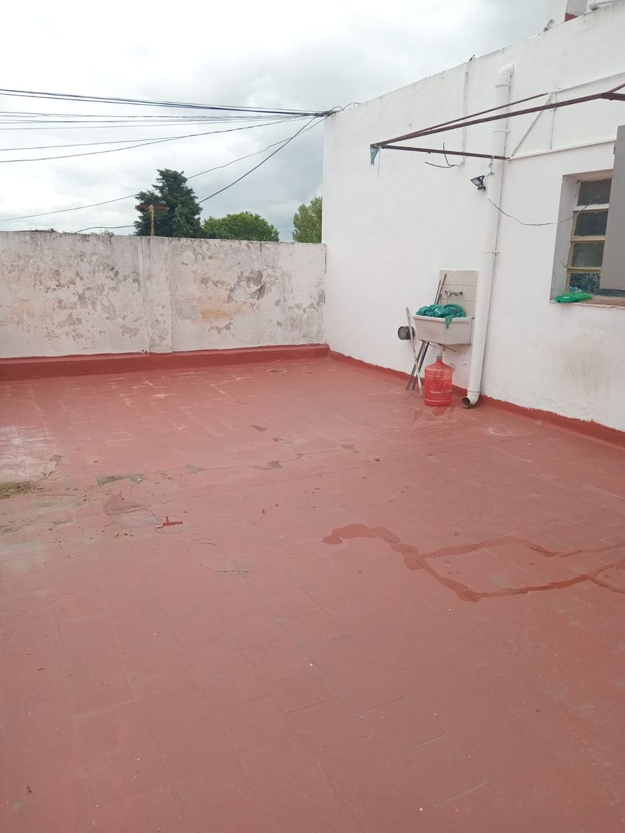 SE VENDE DPTO 2 AMBIENTES GRANDES CON TERRAZA PROPIA EN RAMOS MEJIAS - 16