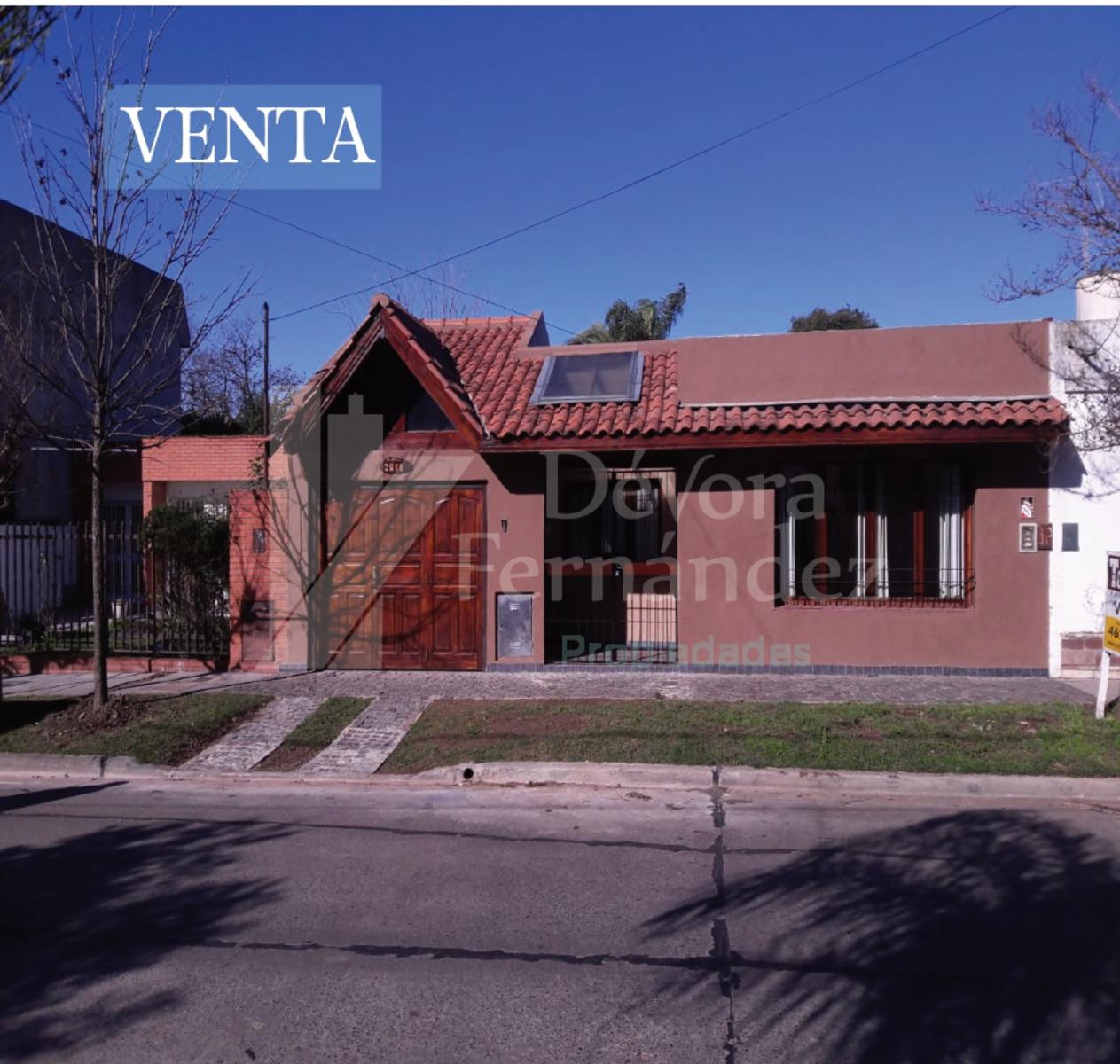 casa de lote de 10 x 40 fondo libre