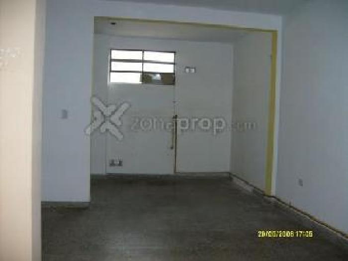 Local Comercial en Alquiler en Ramos Mejía, La Matanza, Buenos Aires - 1