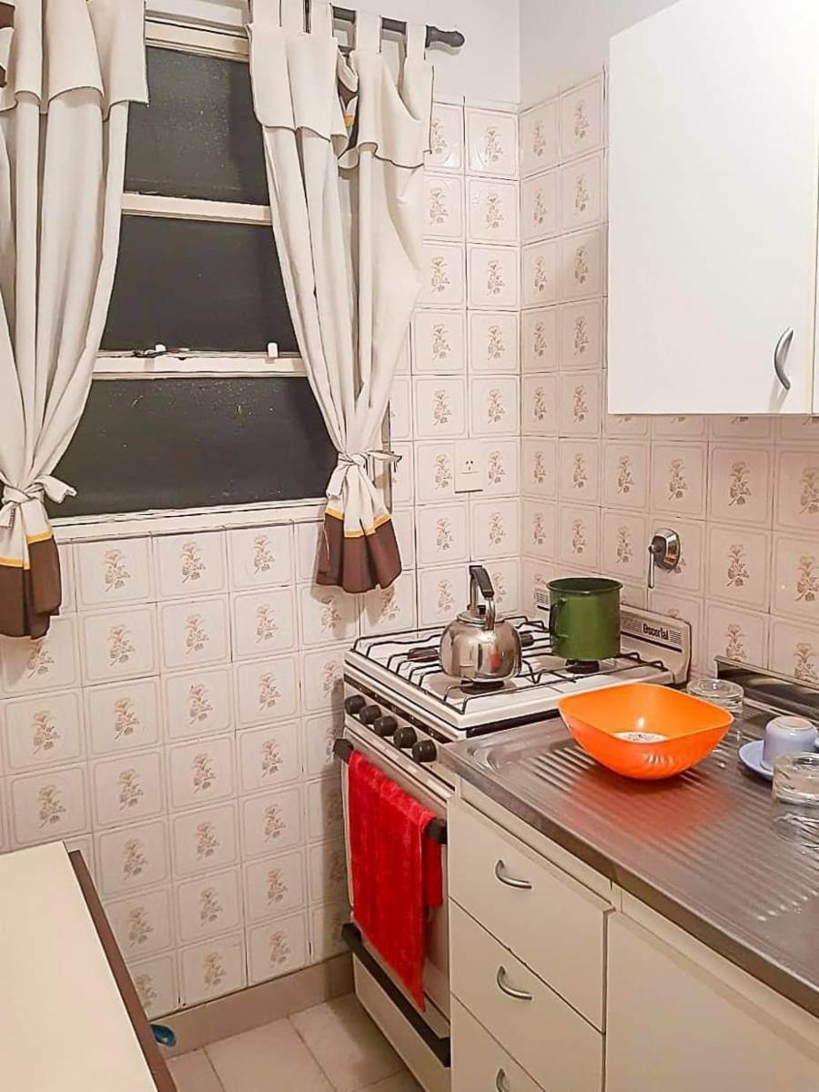 EXCELENTE 2 AMBIENTES EN RECOLETA — foto 2