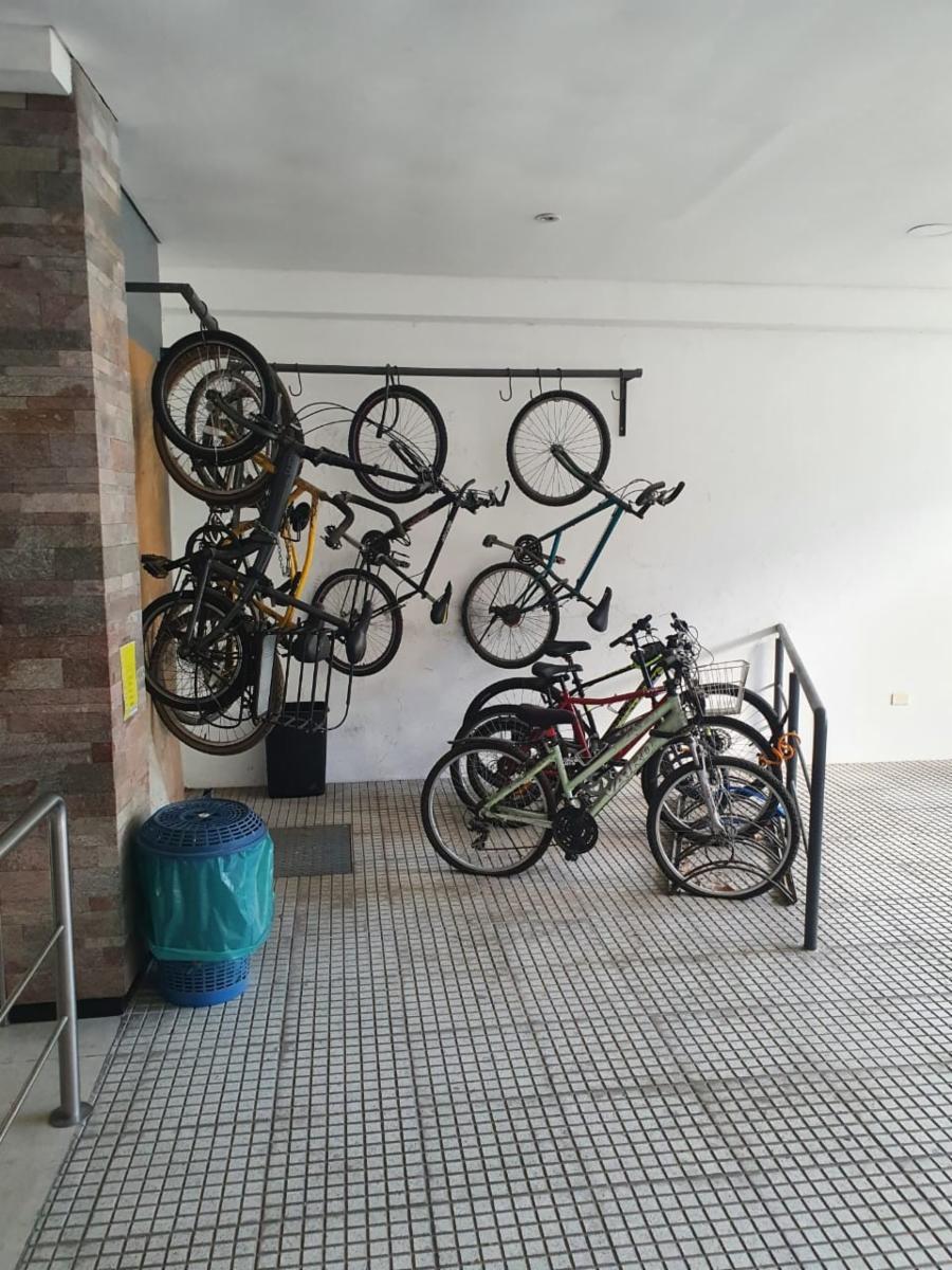 LUJOSO MONOAMBIENTE CON BALCON EN PLENO PALERMO — foto 4