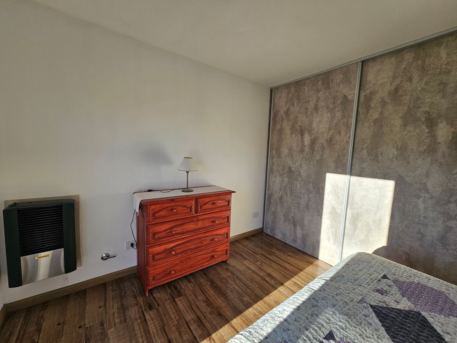 MODERNA CASA EN ESQUEL, CHUBUT - 18