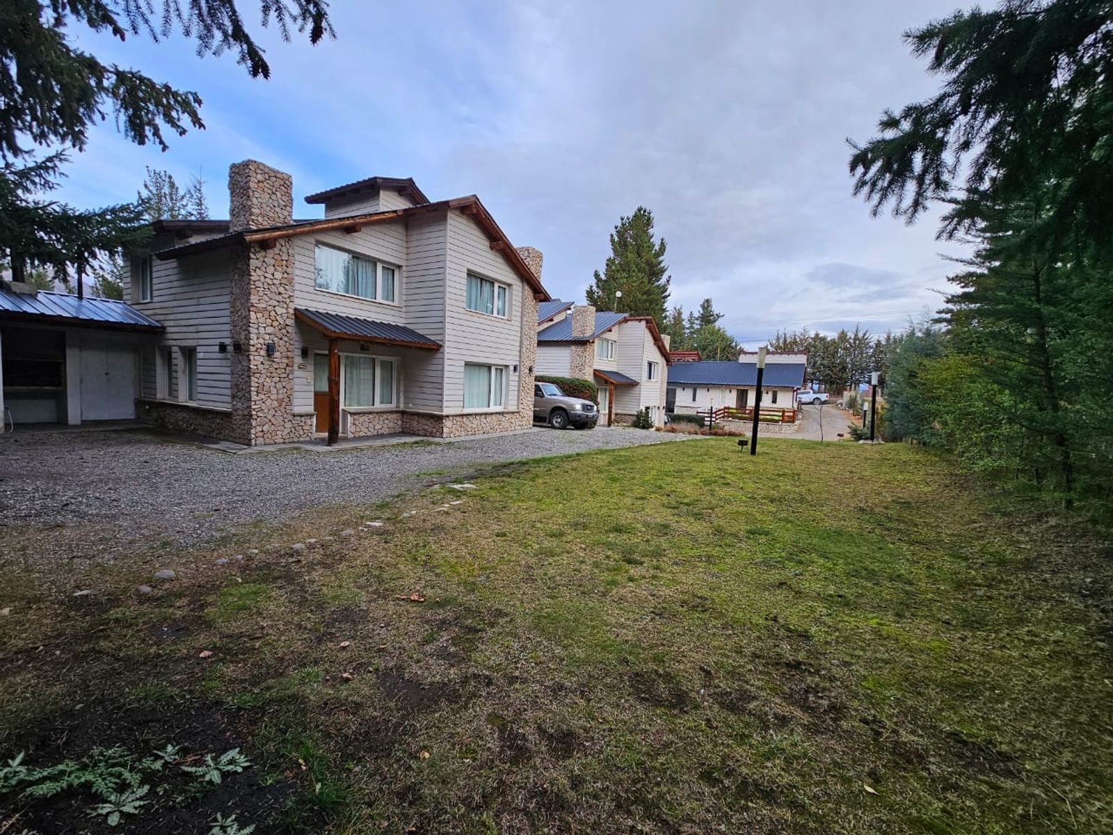IMPORTANTE COMPLEJO TURÍSTICO CON PISCINA - 7