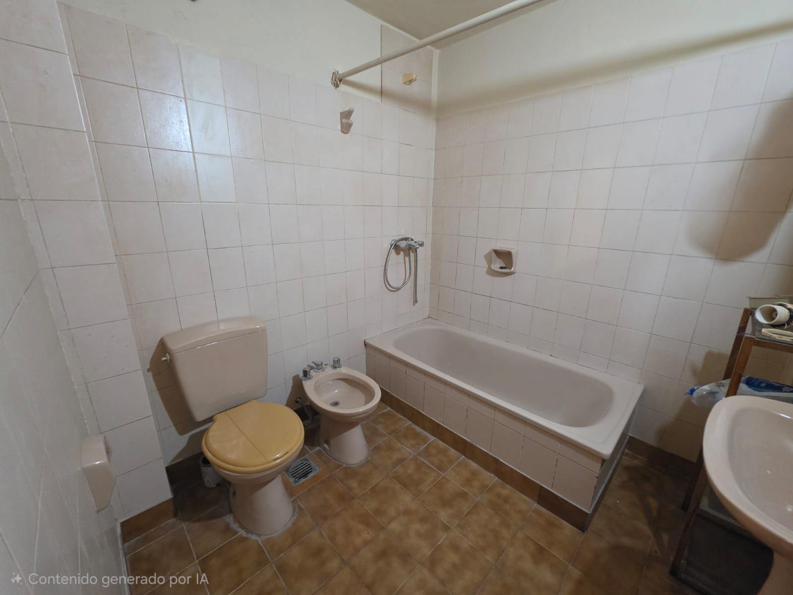 ALQUILER DE DUPLEX DE 4 DORMITORIOS EN EL CENTRO DE ESQUEL, CHUBUT - 13