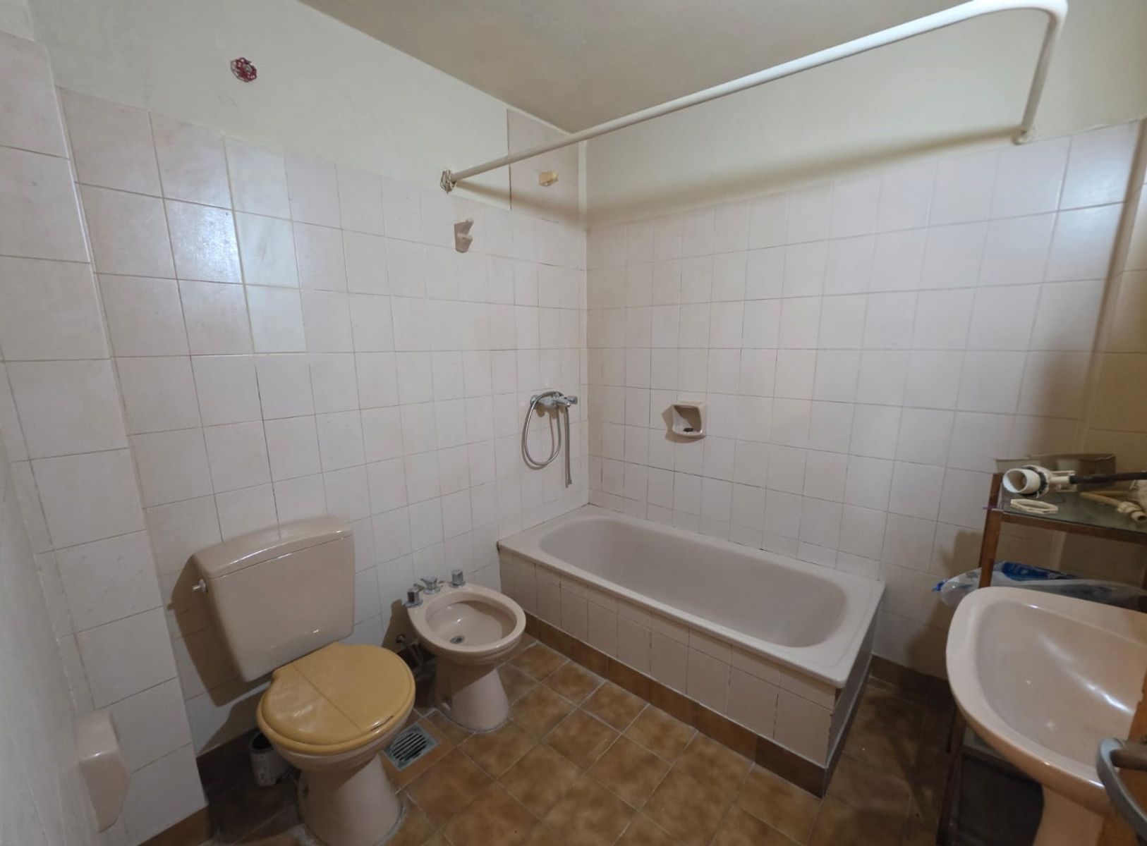 ALQUILER DE DUPLEX DE 4 DORMITORIOS EN EL CENTRO DE ESQUEL, CHUBUT - 18