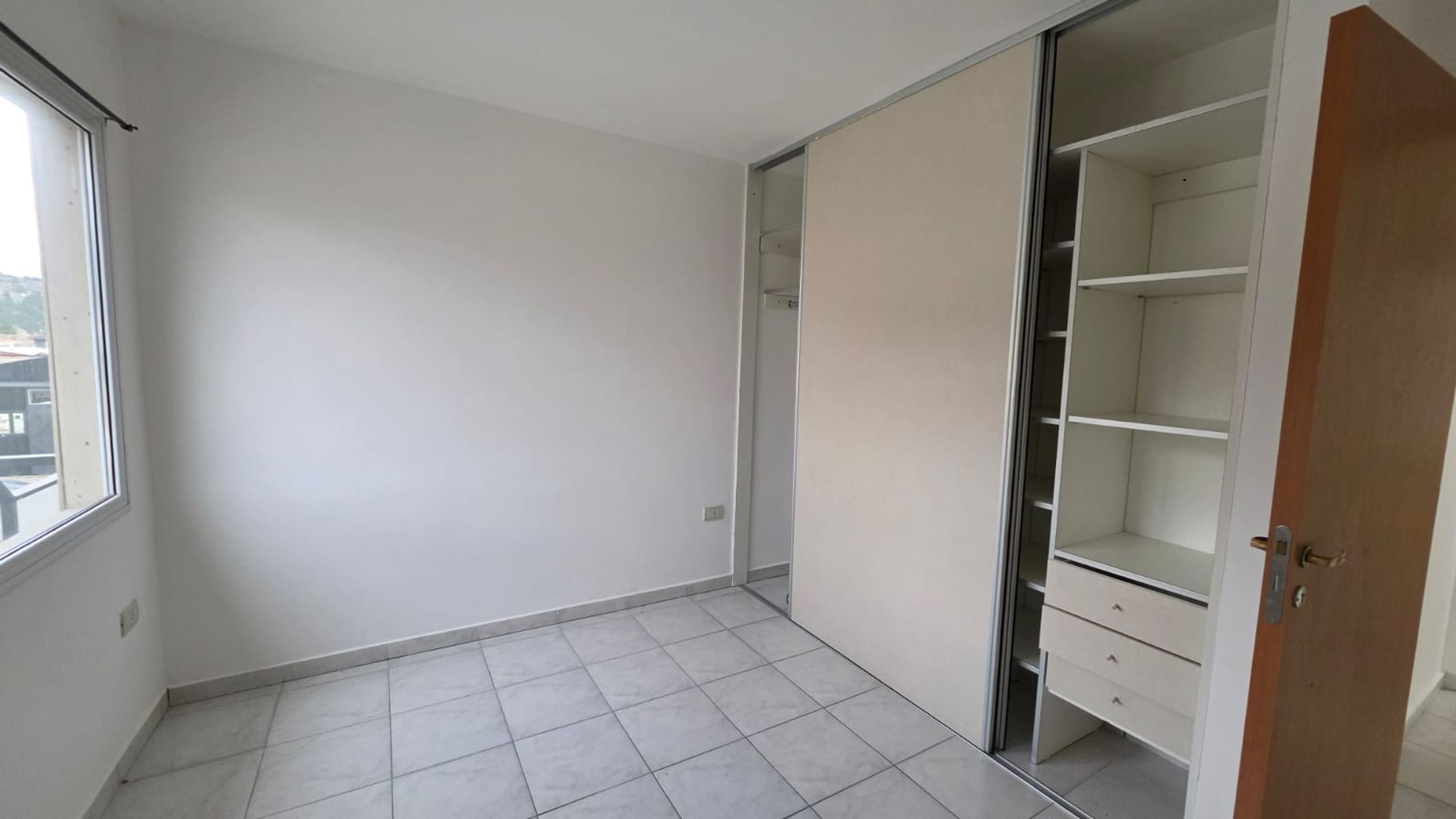 EXCELENTE DEPARTAMENTO SEMINUEVO DE 2 DORMITORIOS CON VISTAS PANORAMICAS — foto 11