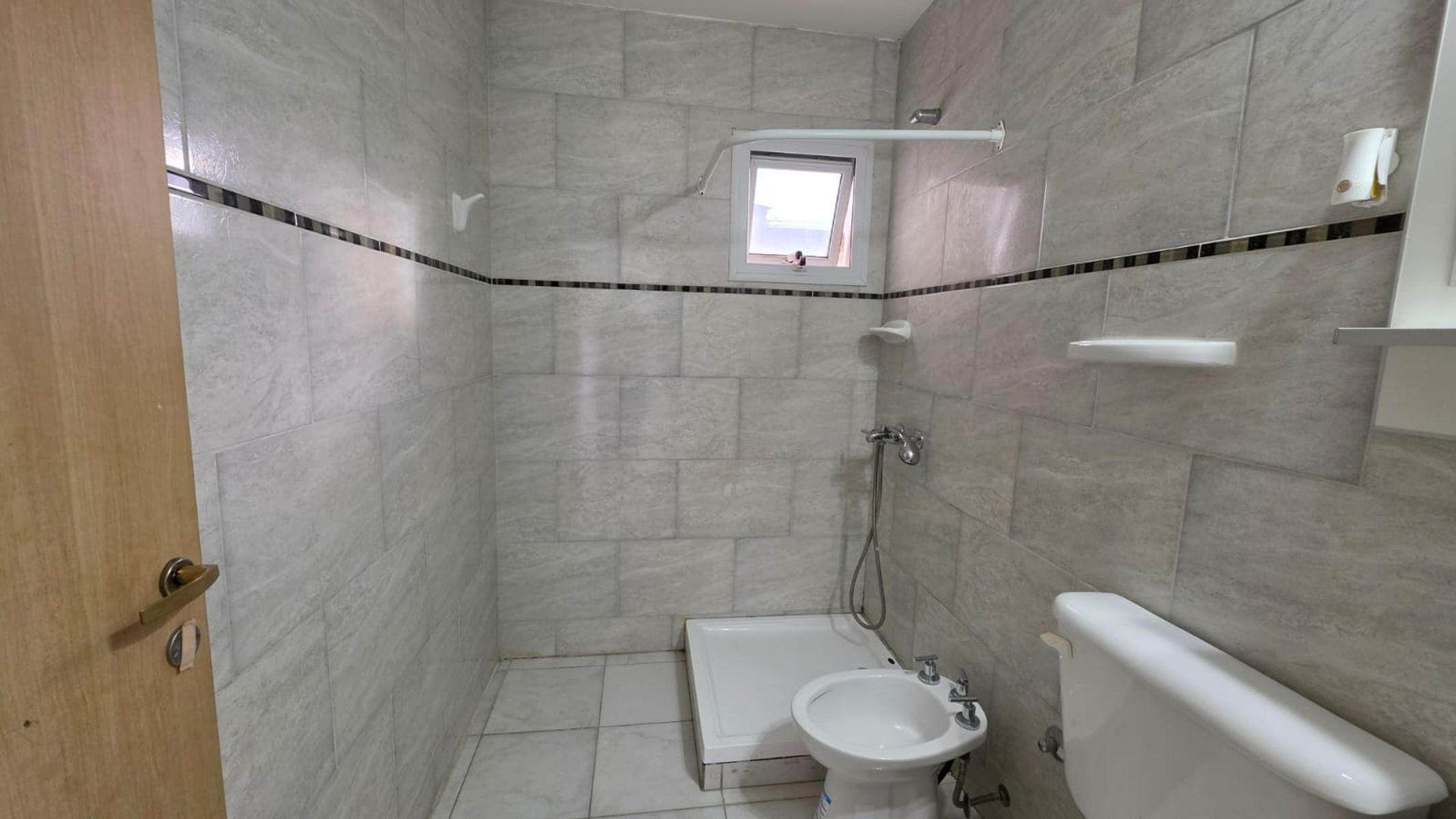 EXCELENTE DEPARTAMENTO SEMINUEVO DE 2 DORMITORIOS CON VISTAS PANORAMICAS — foto 12