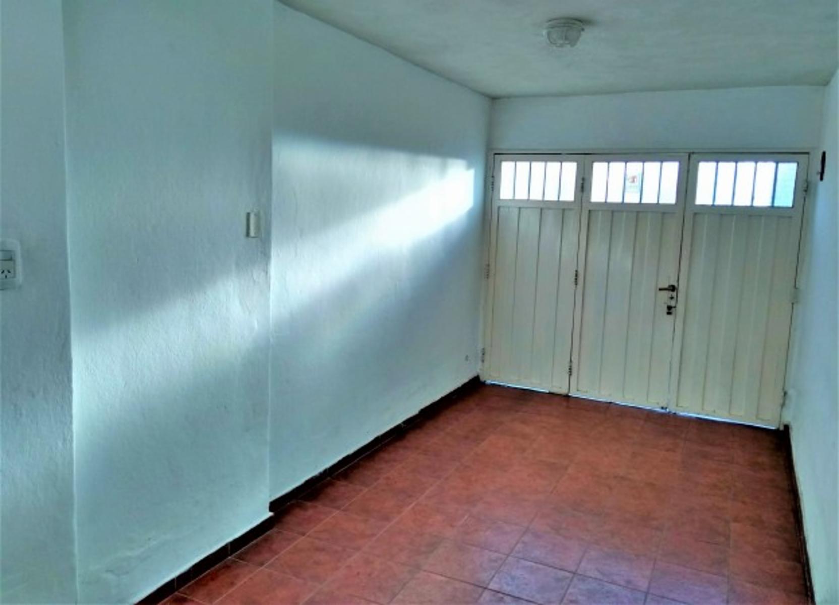 VENDO CASA CON LOCAL BARRIO LA FRANCE — foto 7