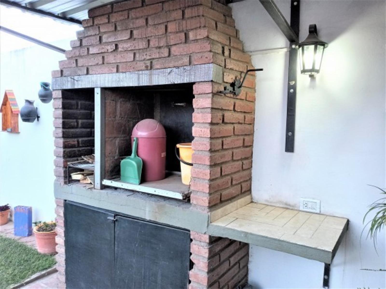 VENTA CASA B°ALTOS DE VELEZ SARSFIELD — foto 8