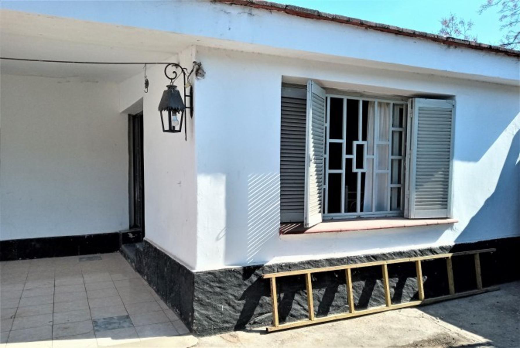 VENTA URGENTE PRECIO REBAJADO CASA AMPLIA -AV. SAN MARTÍN UNQUILLO CÓRDOBA (SE RECIBE OFERTA EN PESOS) — foto 2