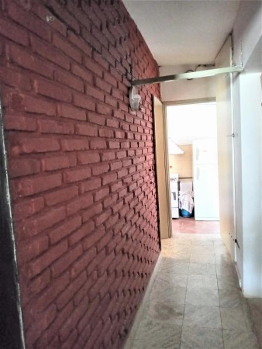 VENTA URGENTE PRECIO REBAJADO CASA AMPLIA -AV. SAN MARTÍN UNQUILLO CÓRDOBA (SE RECIBE OFERTA EN PESOS) — foto 4