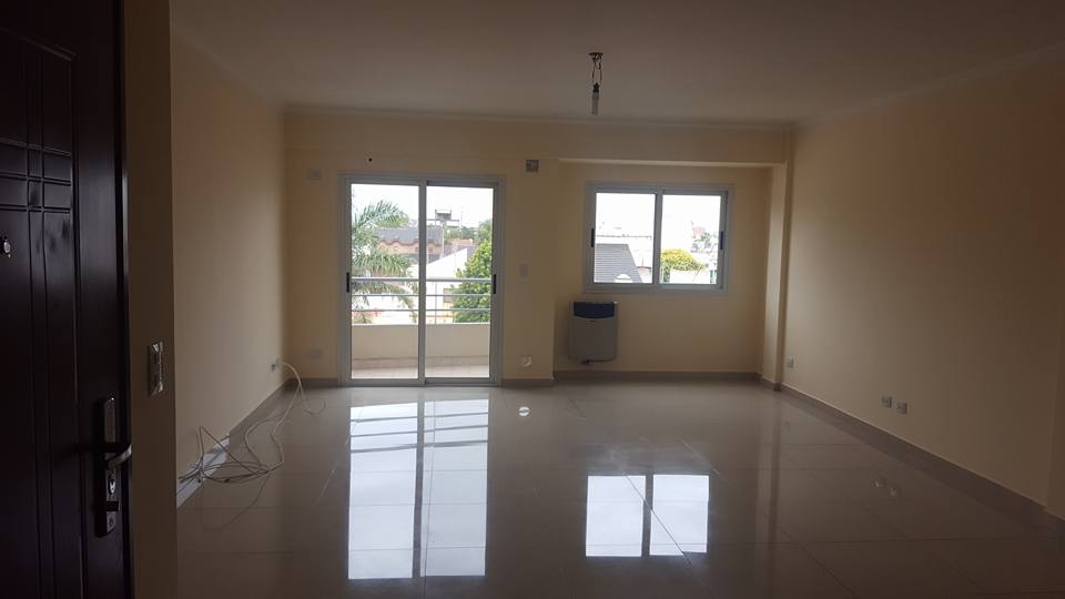 Gran depto. tipo loft c/cohera en alquiler en San Justo — foto 2
