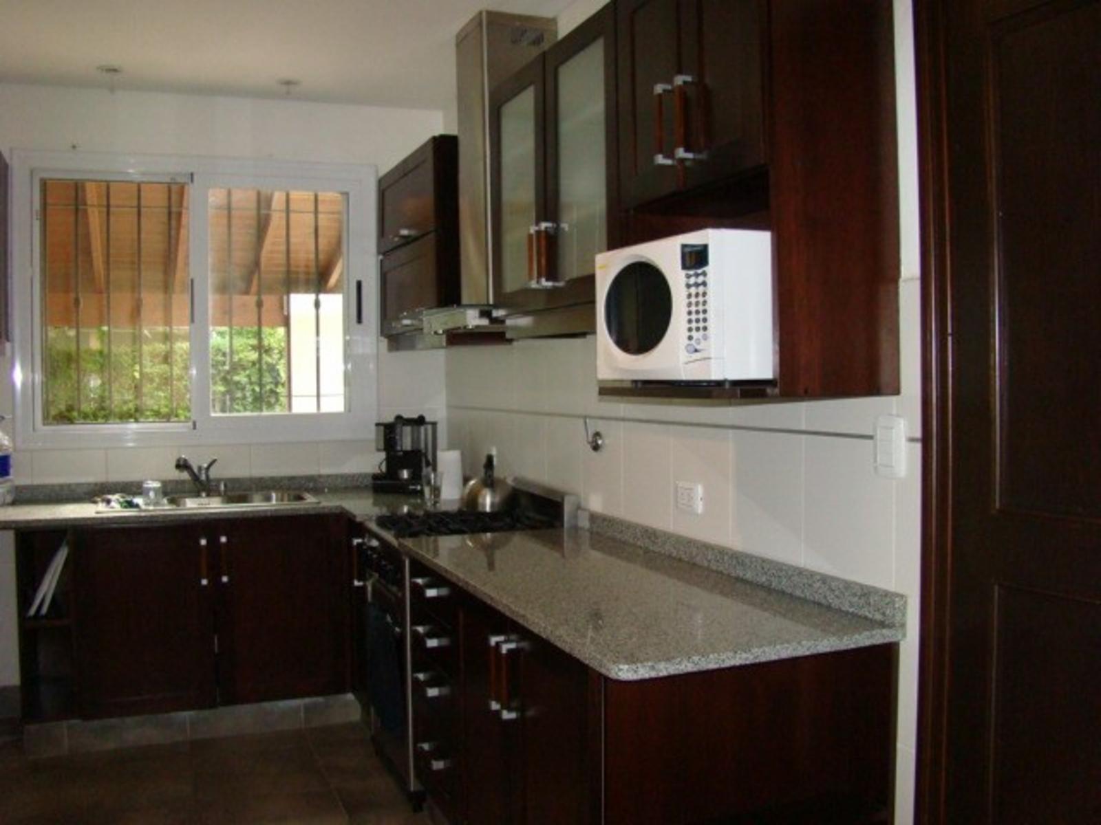 Impecable Casa 5 Amb. En Lo Mejor De Parque Leloir — foto 3