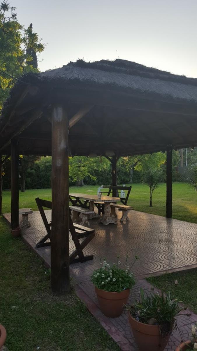 Imponente casa quinta en lo mejor de Gonzalez Catán — foto 7