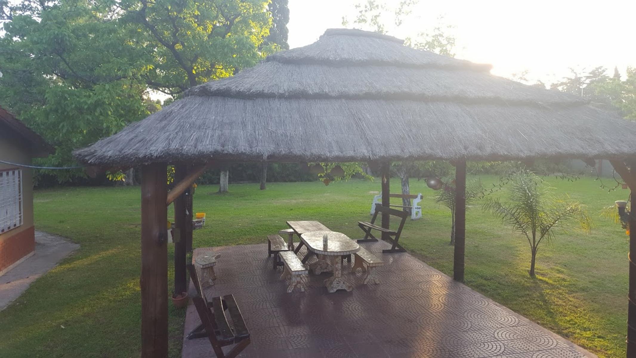 Imponente casa quinta en lo mejor de Gonzalez Catán — foto 11
