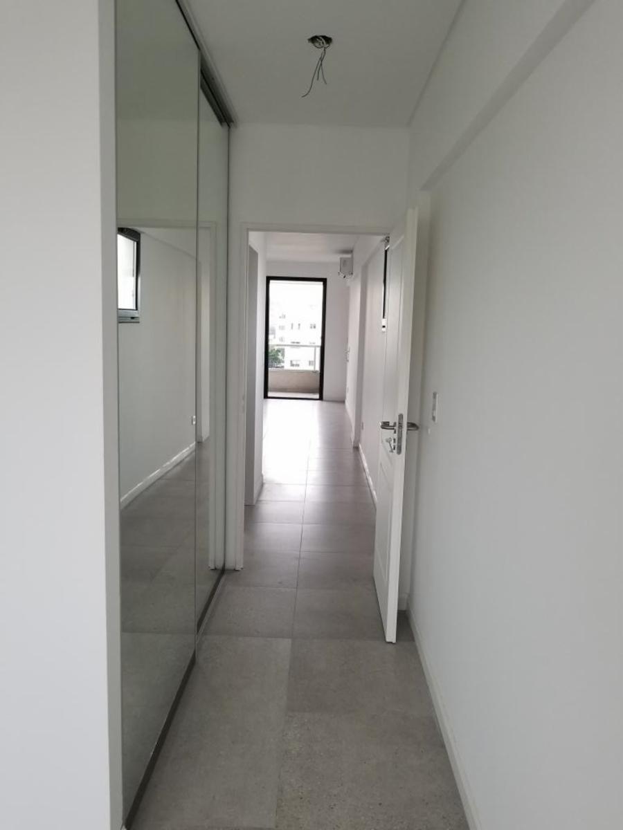 Venta depto. dos ambientes de lujo c/cochera en San Justo Centro — foto 4