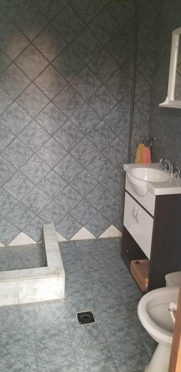 Local con vivienda en lo mejor de Villa Luzuriaga — foto 4