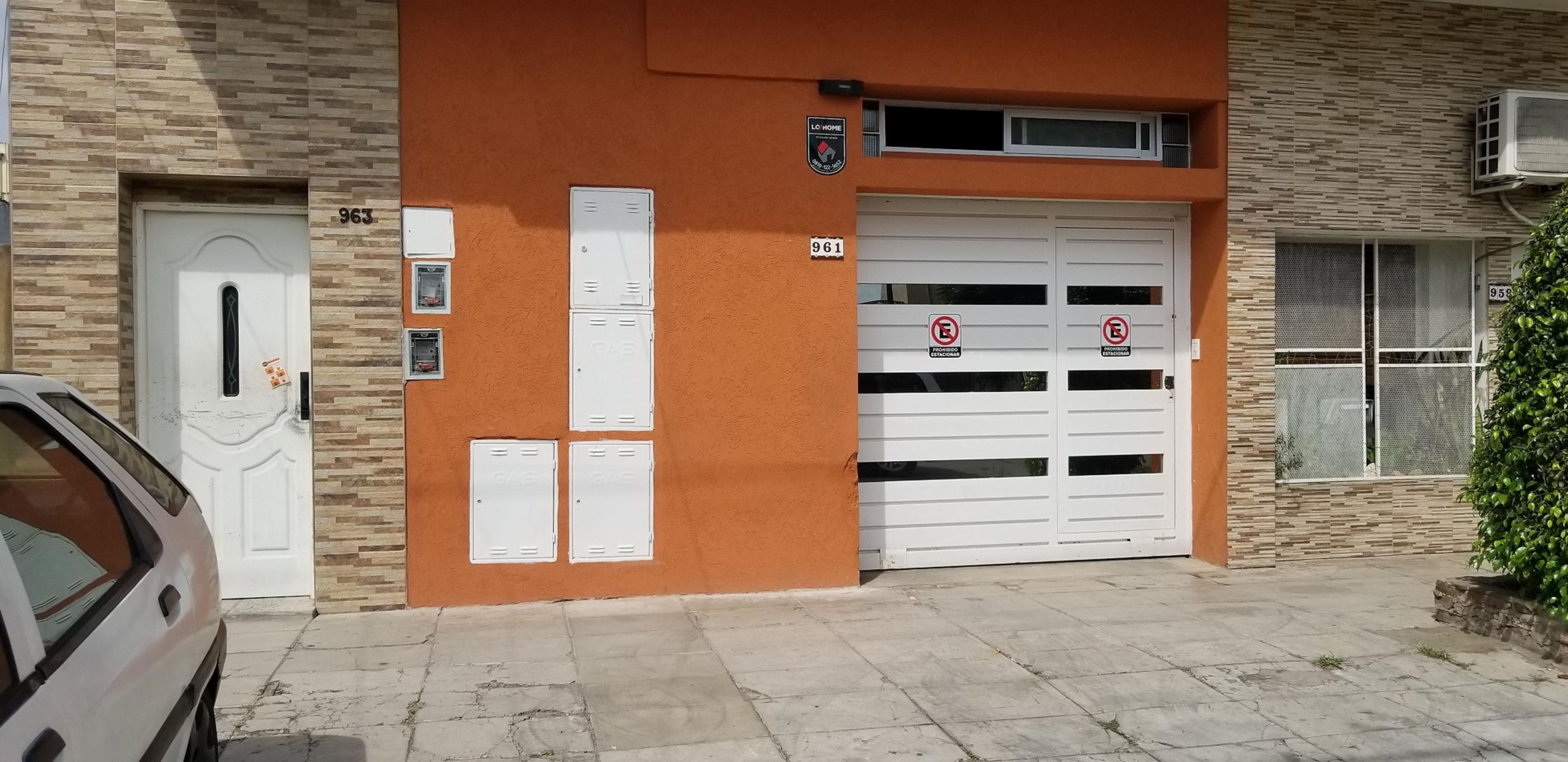 Local con vivienda en lo mejor de Villa Luzuriaga — foto 10