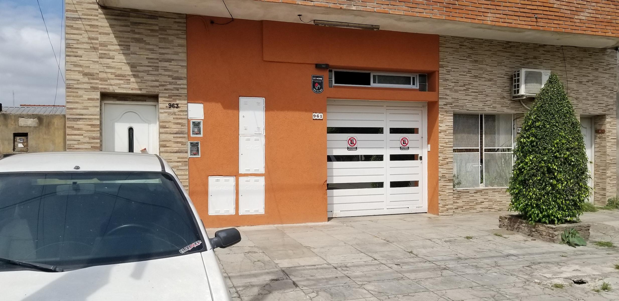Local con vivienda en lo mejor de Villa Luzuriaga — foto 12