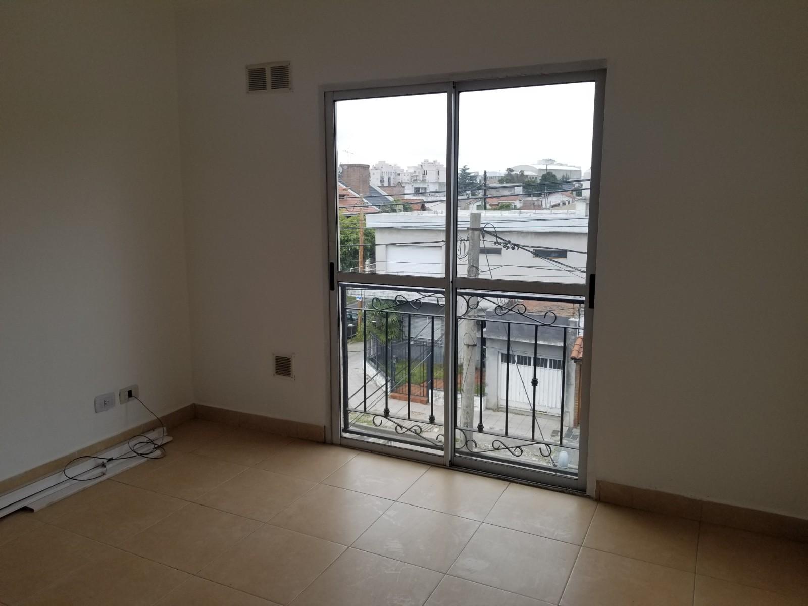 Monoambiente Impecable En Villa Sarmiento