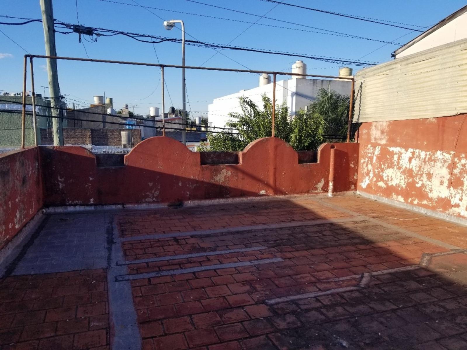 Tres viviendas a reciclar en un lote en La Tablada — foto 5