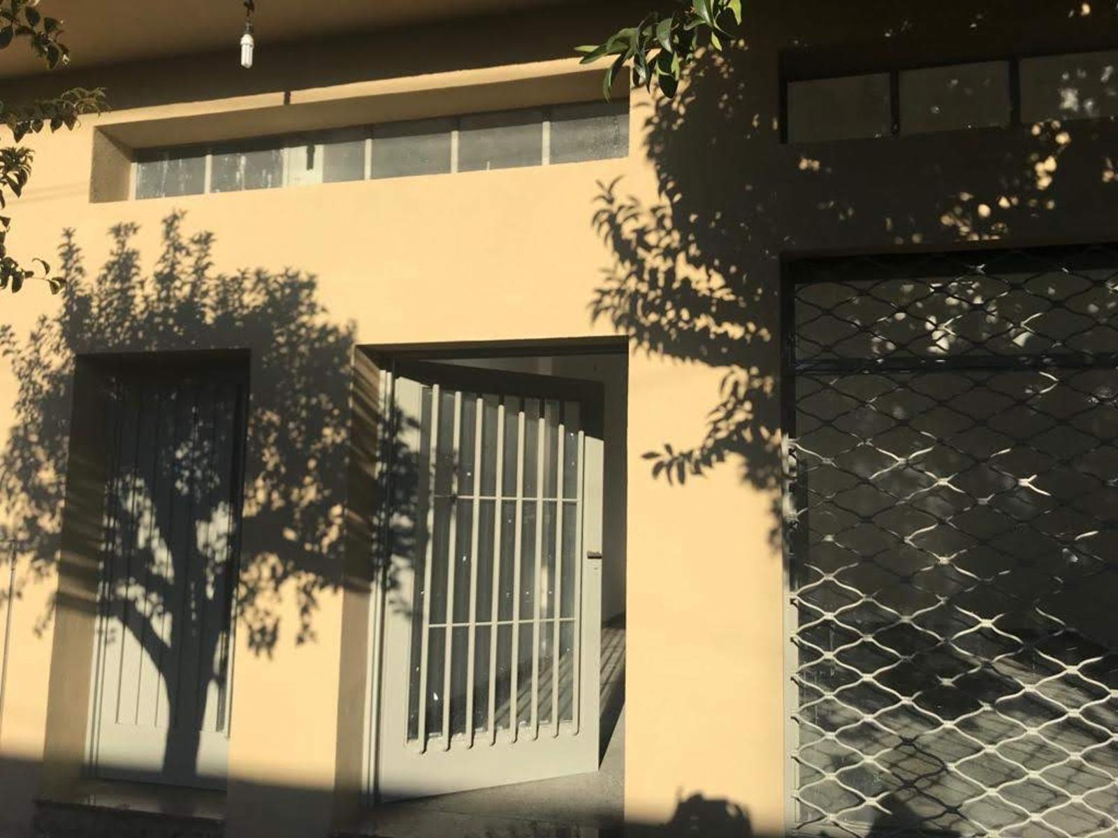 Galpón con dos locales en Alquiler en San Justo - 6