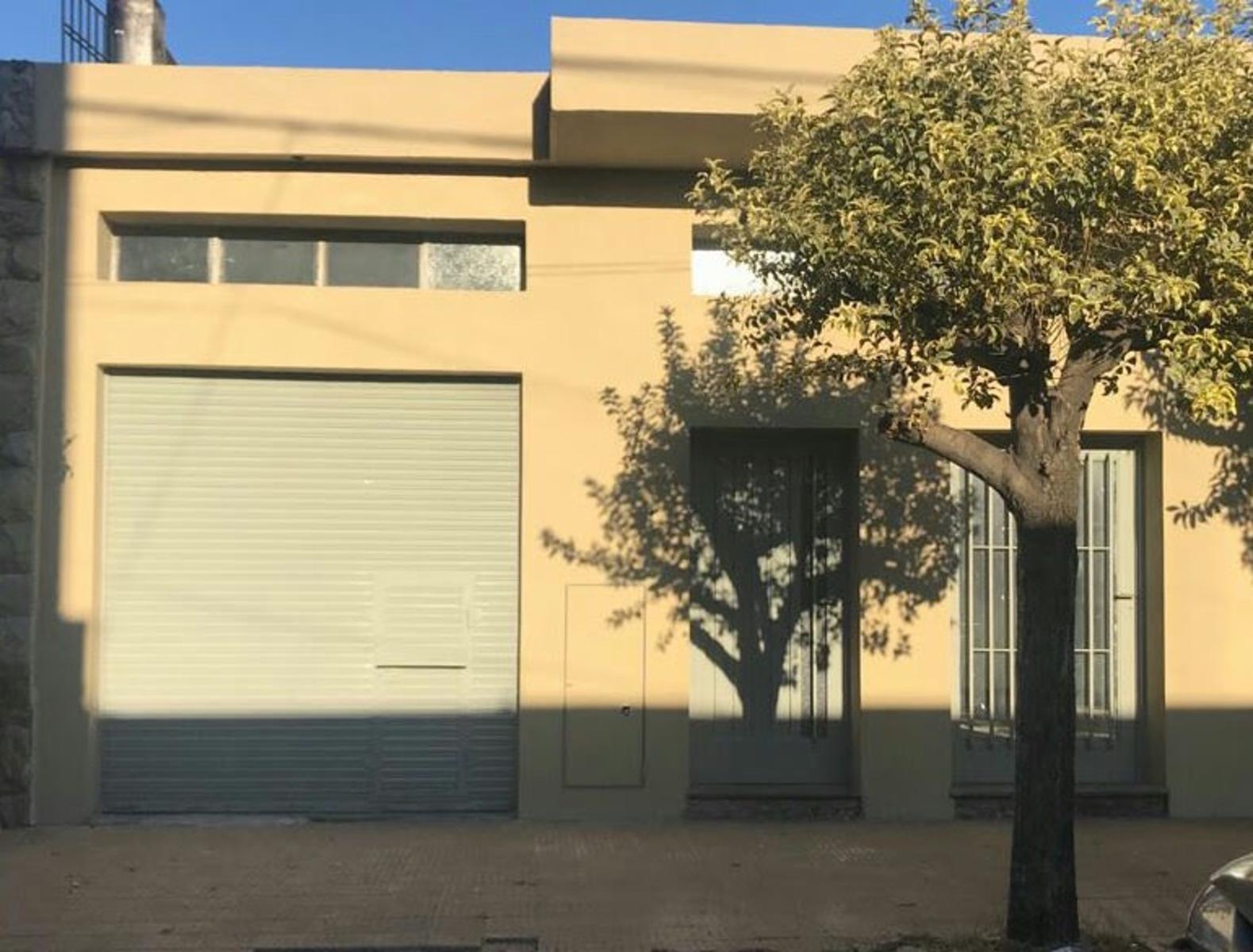 Galpón con dos locales en Alquiler en San Justo - 9