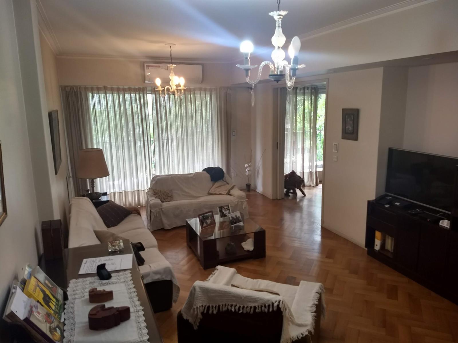 CABALLITO, Amplio Departamento de 4 ambientes c/ Balcon al frente, dep. de servicio y cochera — foto 10