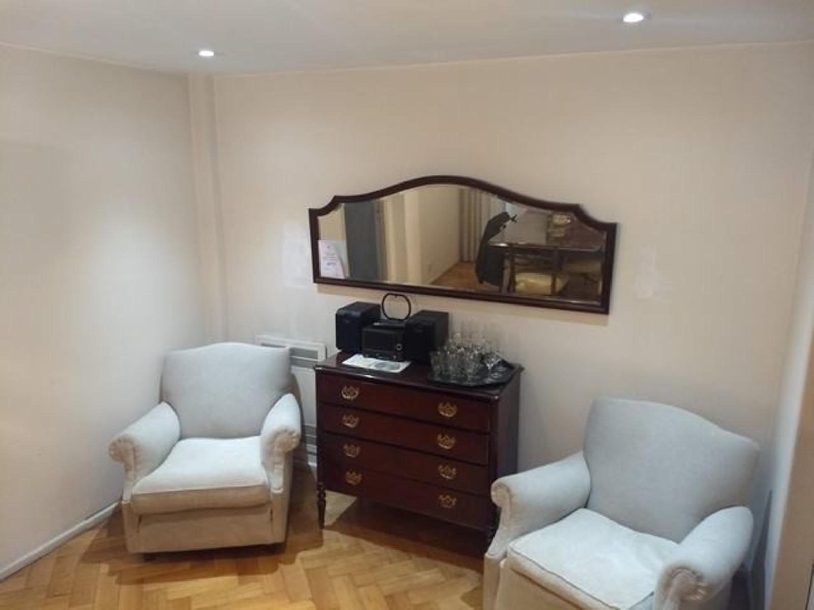 CABALLITO - Gran Depto. de 4 Ambientes C/ Balcon Al Frente, Dependencia. Espacio guardacoche