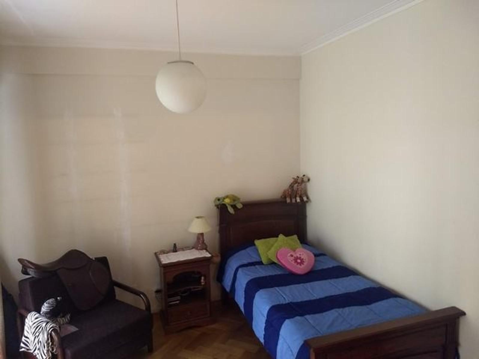 CABALLITO - Gran Depto. de 4 Ambientes C/ Balcon Al Frente, Dependencia. Espacio guardacoche — foto 9