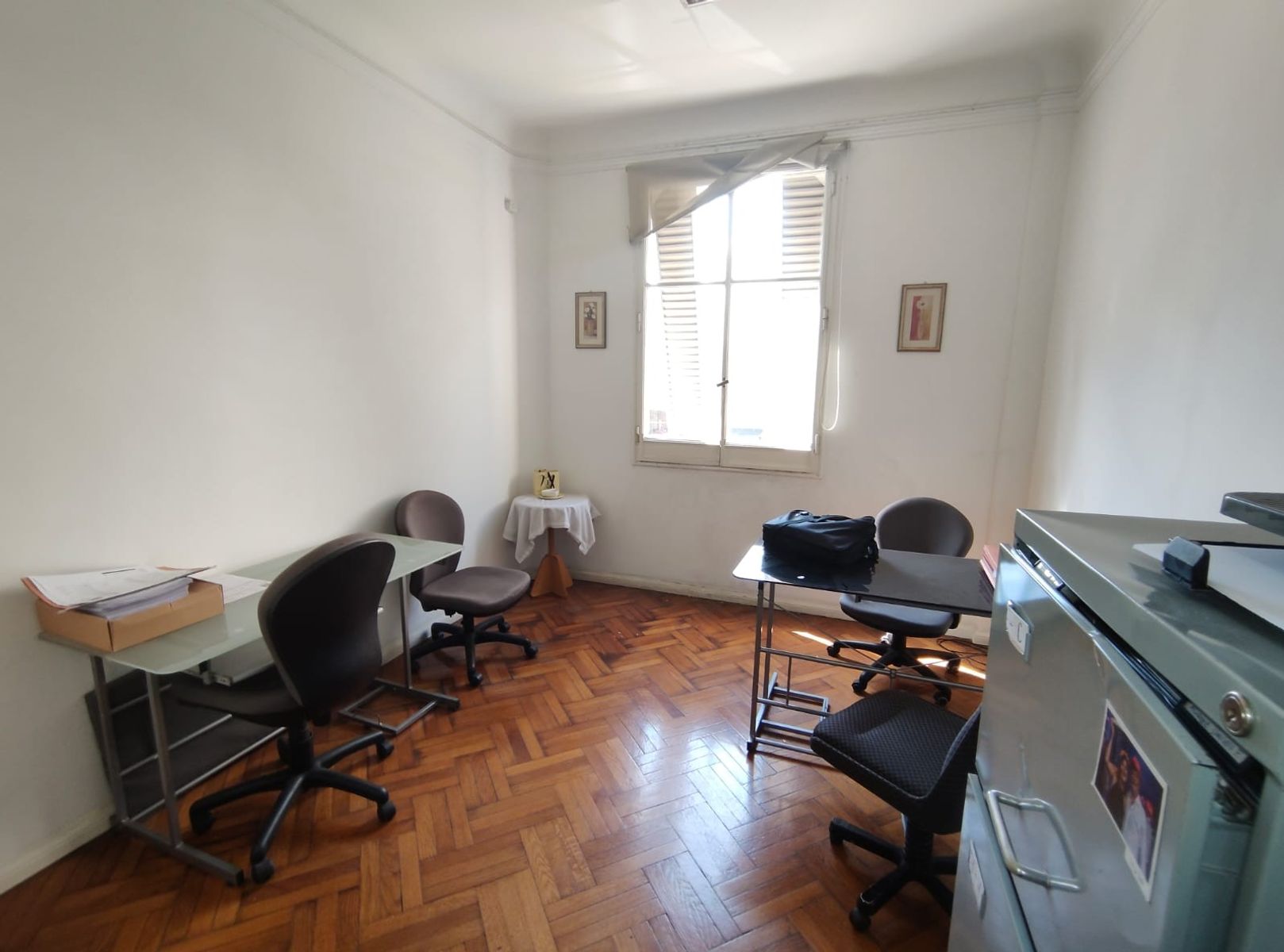 Departamento 2 Ambientes C/grandes Ventanales en los Ambientes. — foto 4