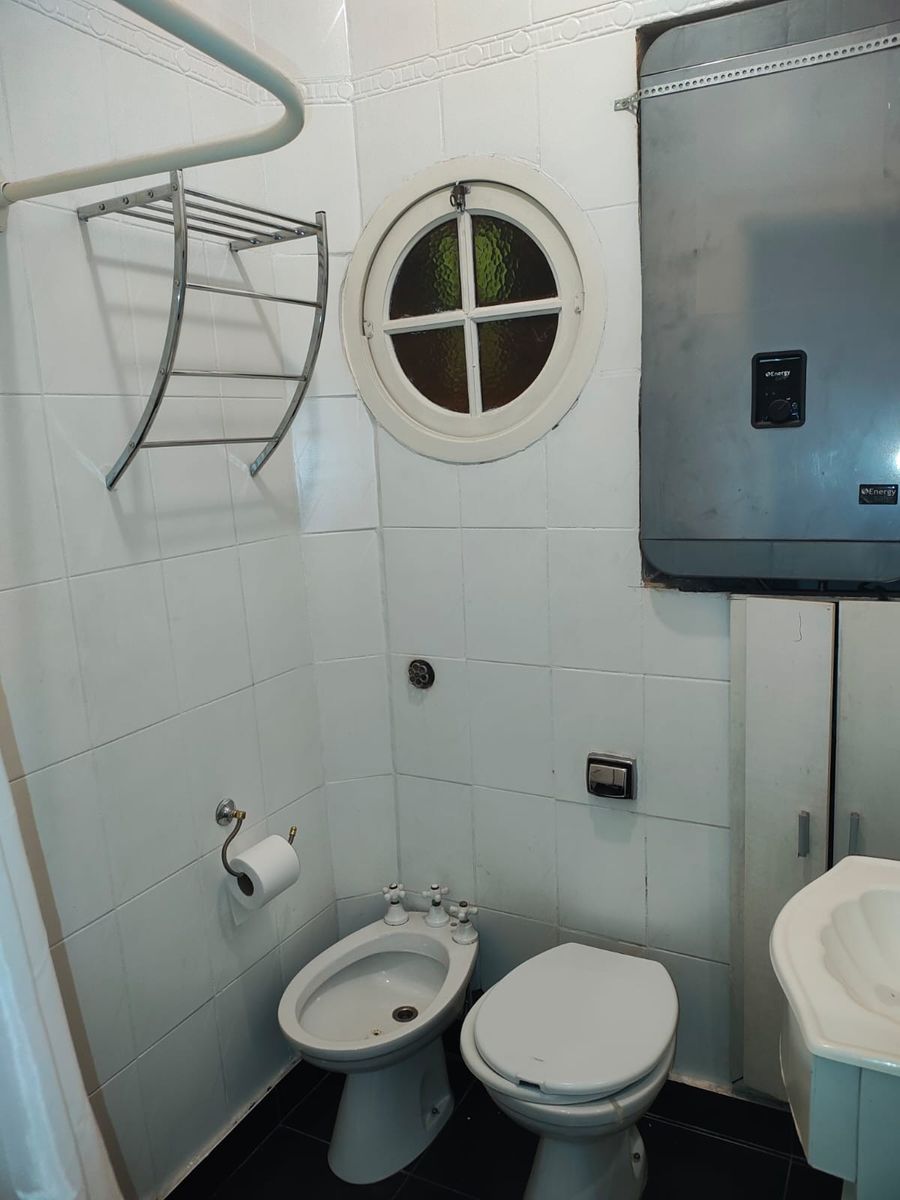 Departamento 2 Ambientes C/grandes Ventanales en los Ambientes. — foto 12