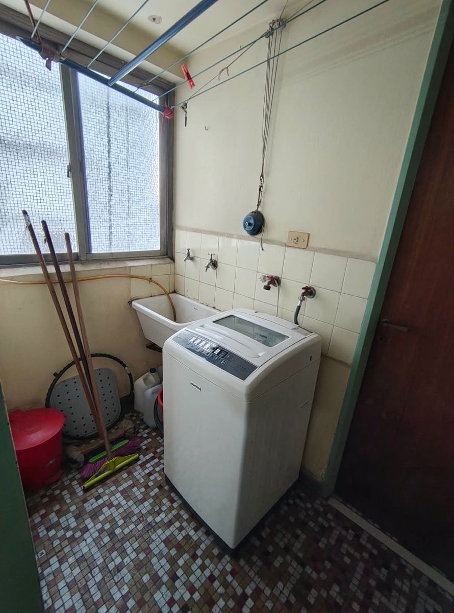 Semipiso de 4 Ambientes con Dependencia y balcon, frente a Plaza Misericordia. BAULERA — foto 15