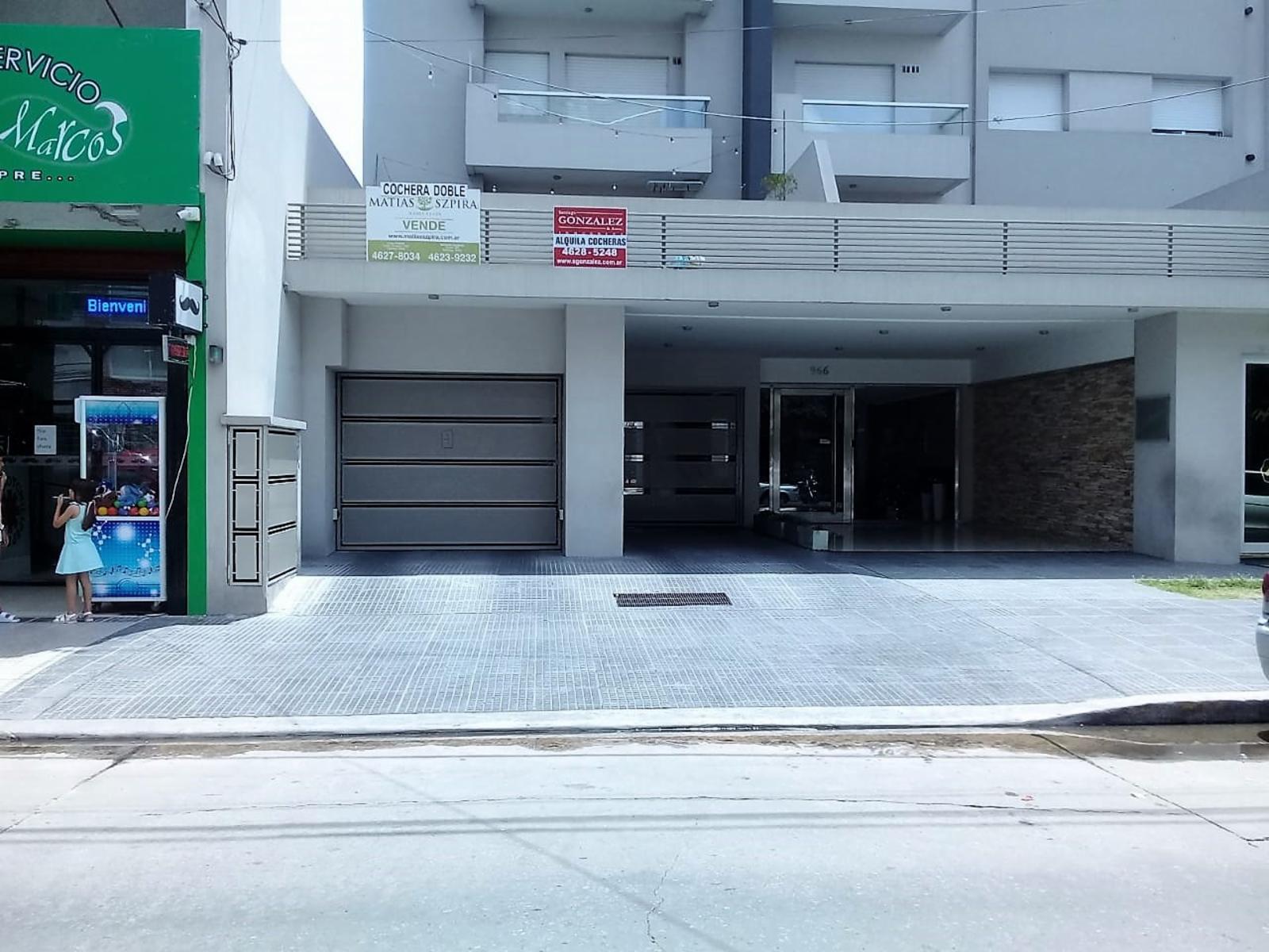 Excelente cochera ubicada en el centro de Castelar