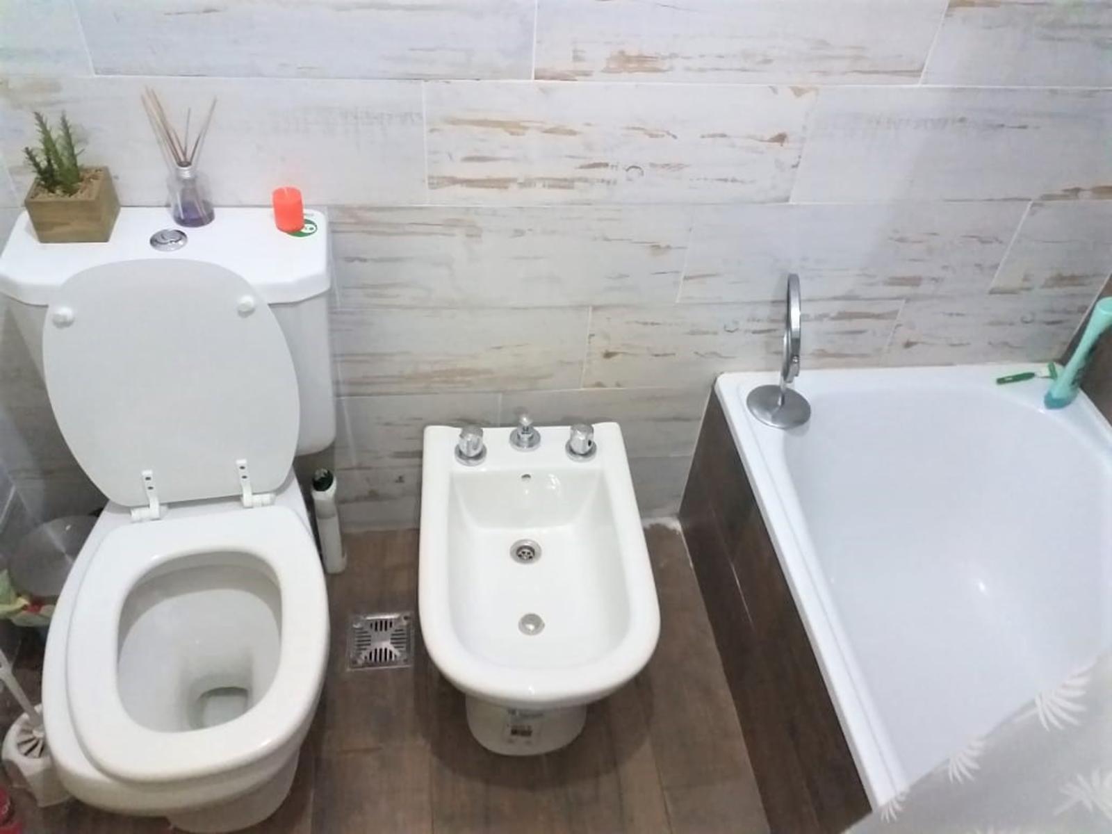 DEPARTAMENTO DE 3 AMBIENTES EN LA ZONA DE VILLA LUZURIAGA — foto 7