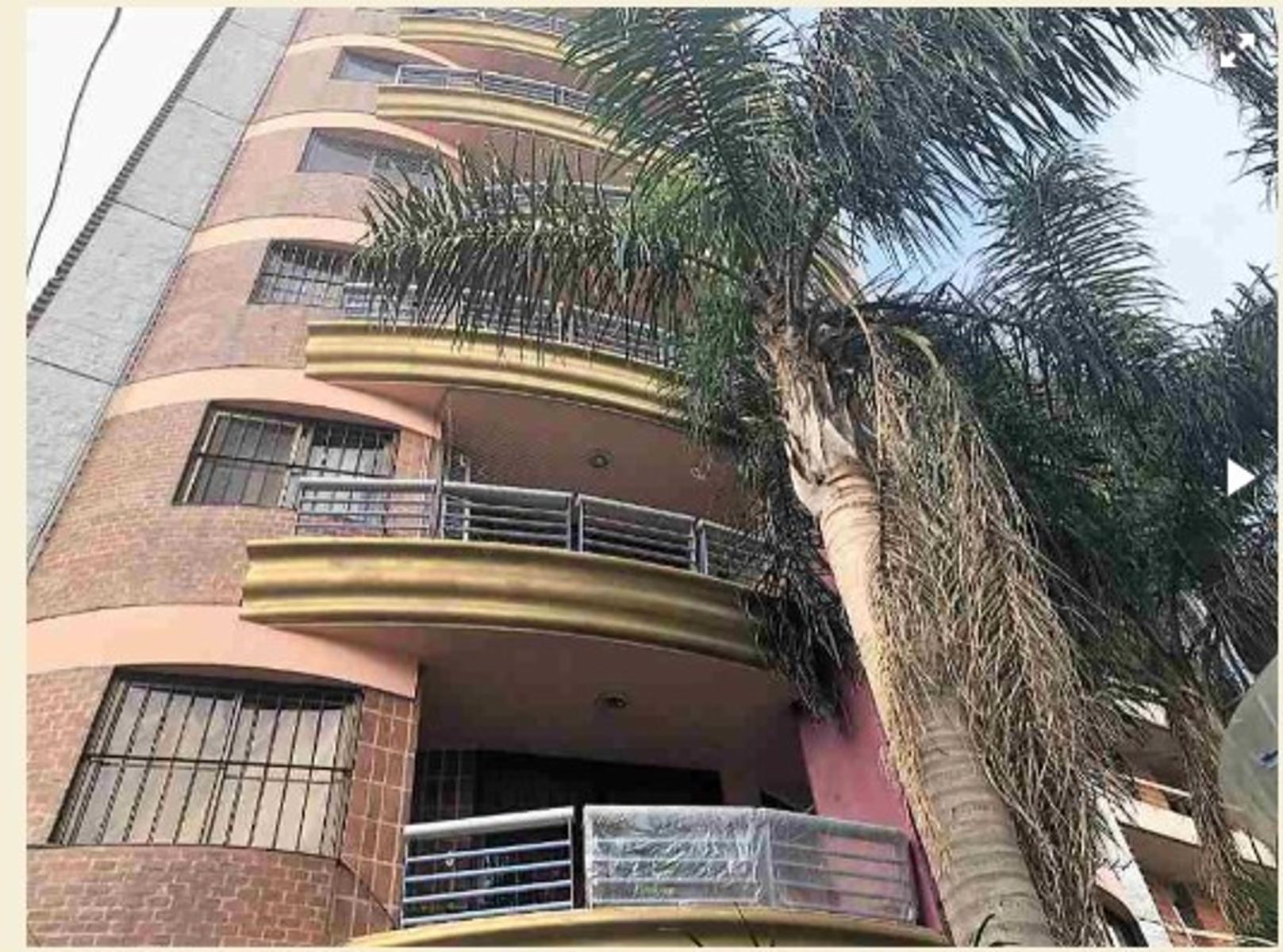 DEPARTAMENTO 2 AMBIENTES EN MORON . CON COCHERA