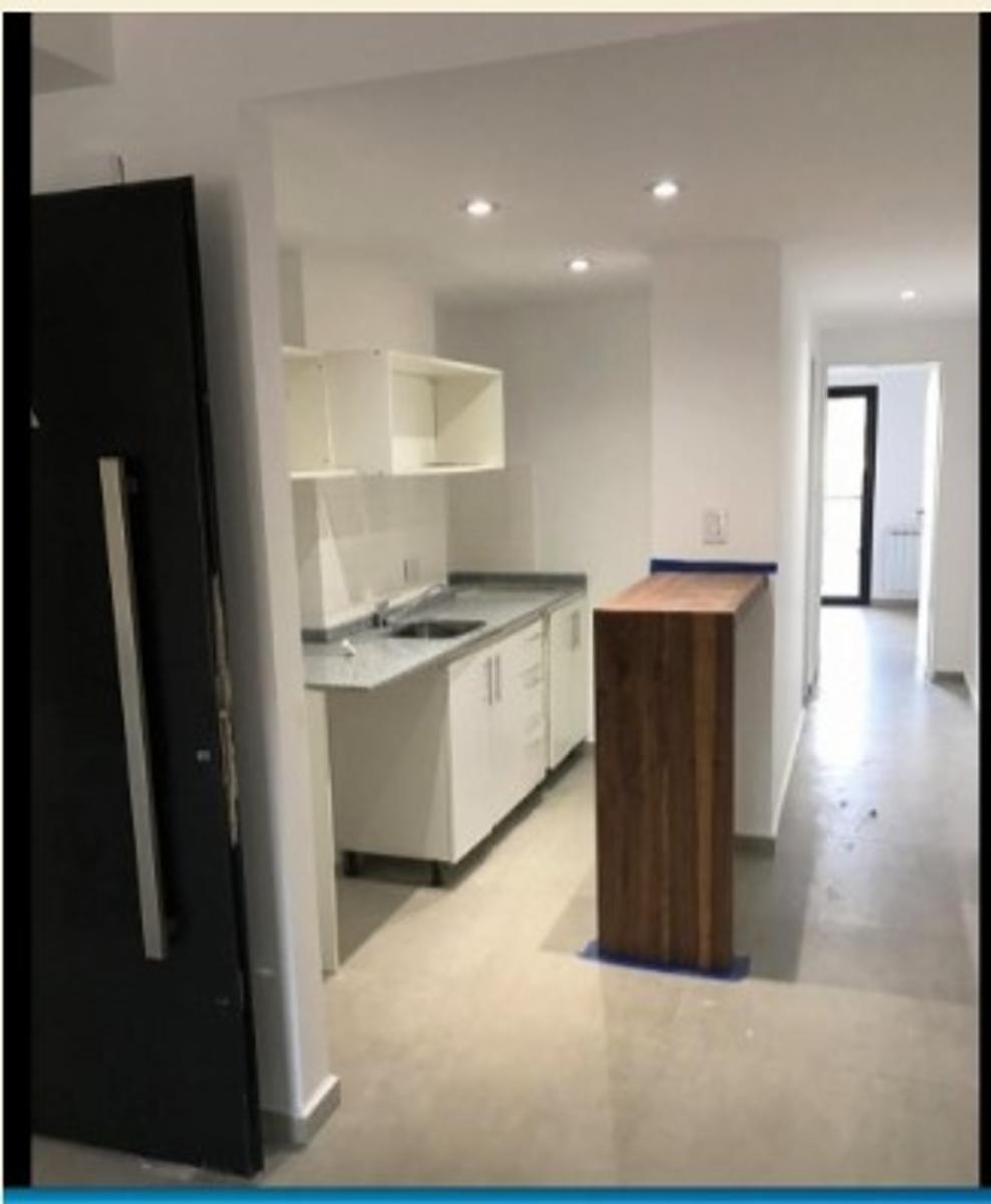 DEPARTAMENTOS DE CATEGORIA EN LA CALLE GARCIA SILVA — foto 4