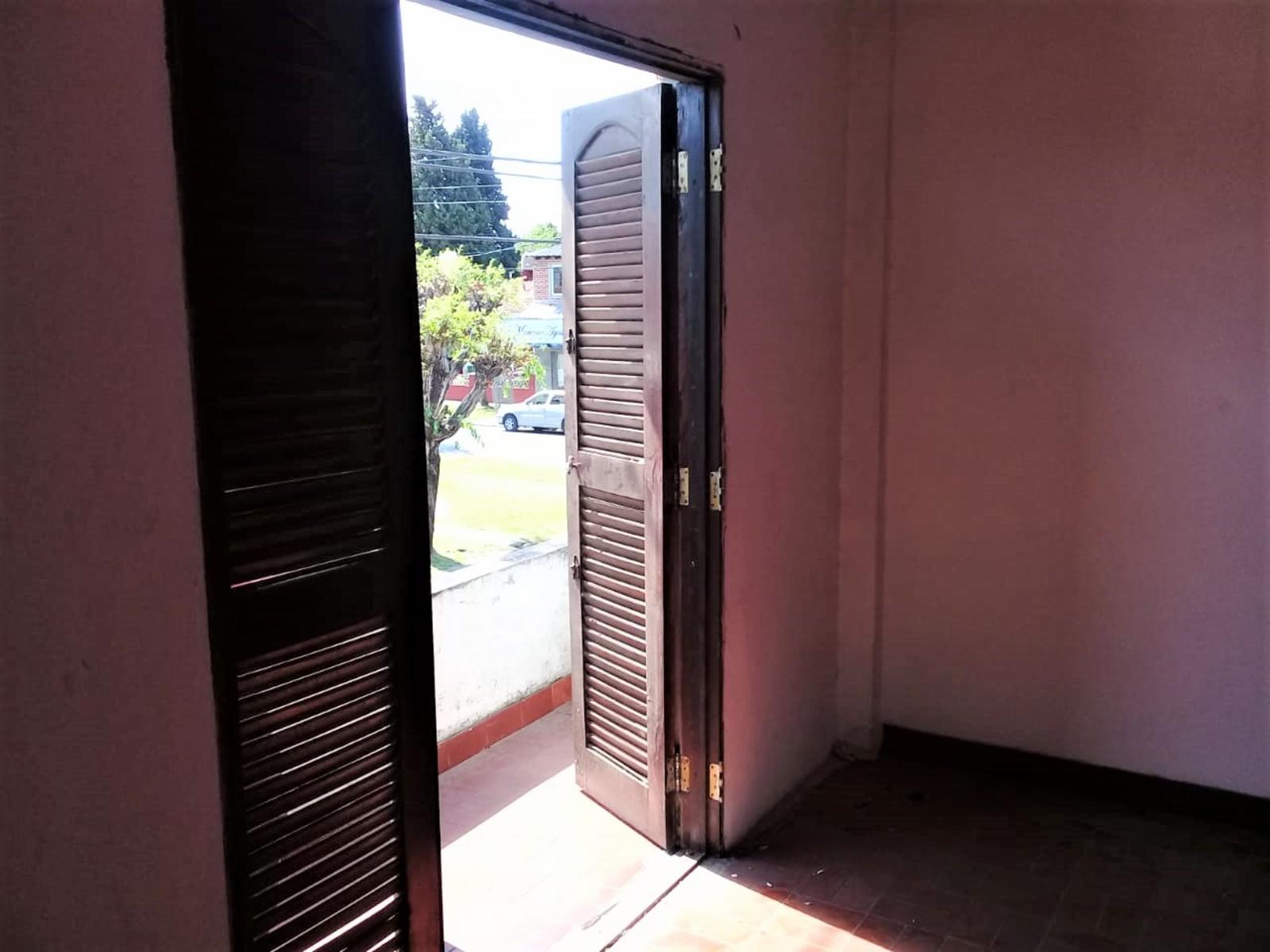 LOTE IDEAL CONSTRUCTOR EN VENTA VILLA LUZURIAGA &quotEXCELENTE UBICACION&quot — foto 2