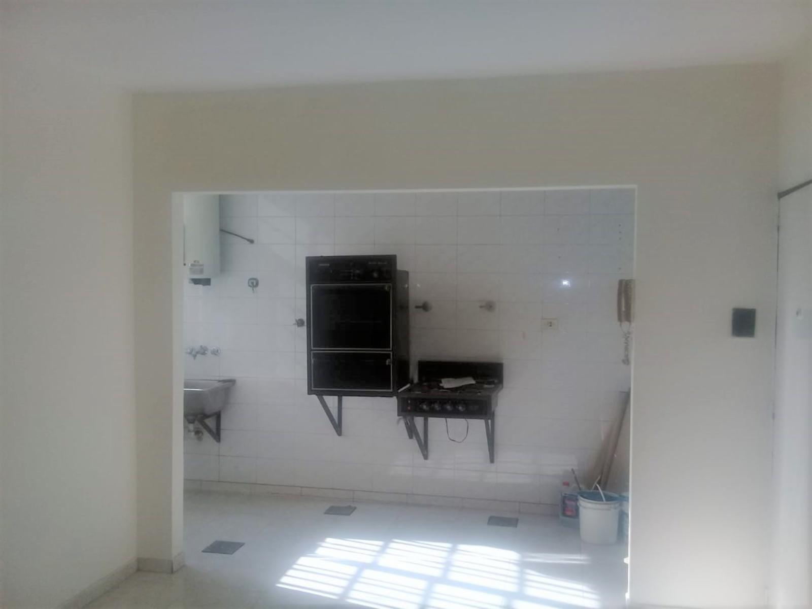 P.H TIPO CASA DE, TRES AMBIENTES CON COCHERA — foto 5