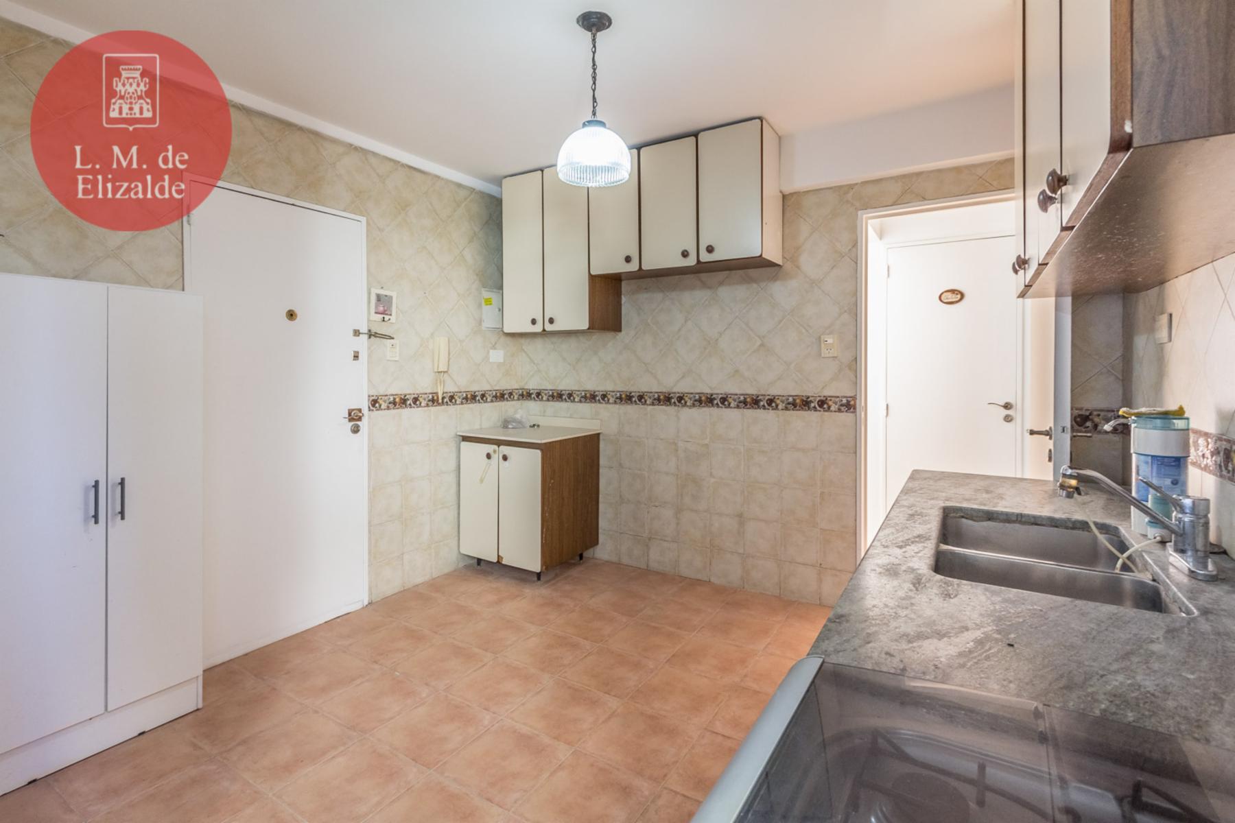 Libertad y Arenales - 3 Ambientes C/dep y Terraza C/quincho y Parrilla - 175 m2 TOUR 360 — foto 13