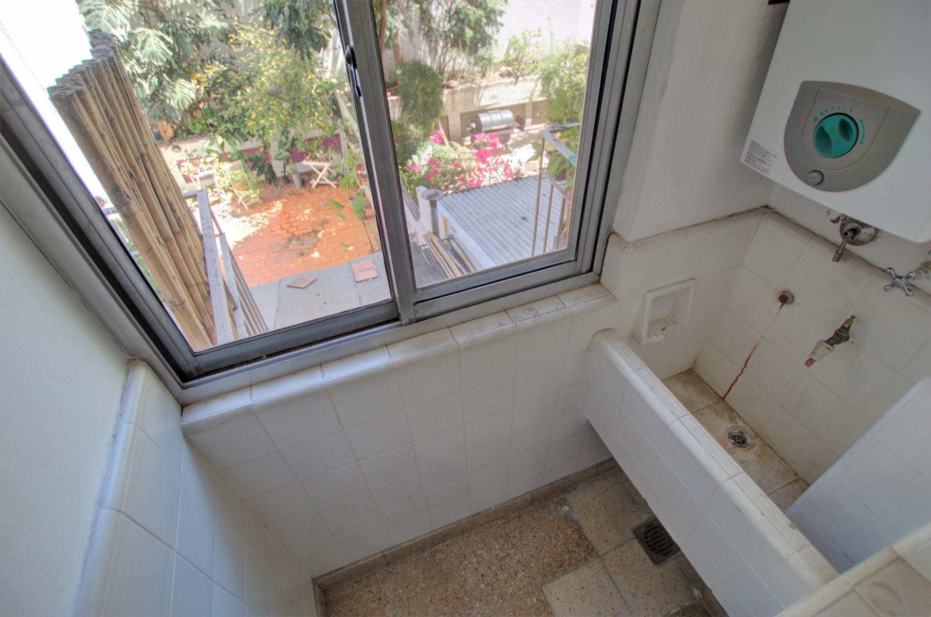 Kennedy e/Cerviño y Demaría - VER TOUR 360- 2 amb c/balcón - 45 m2 — foto 12