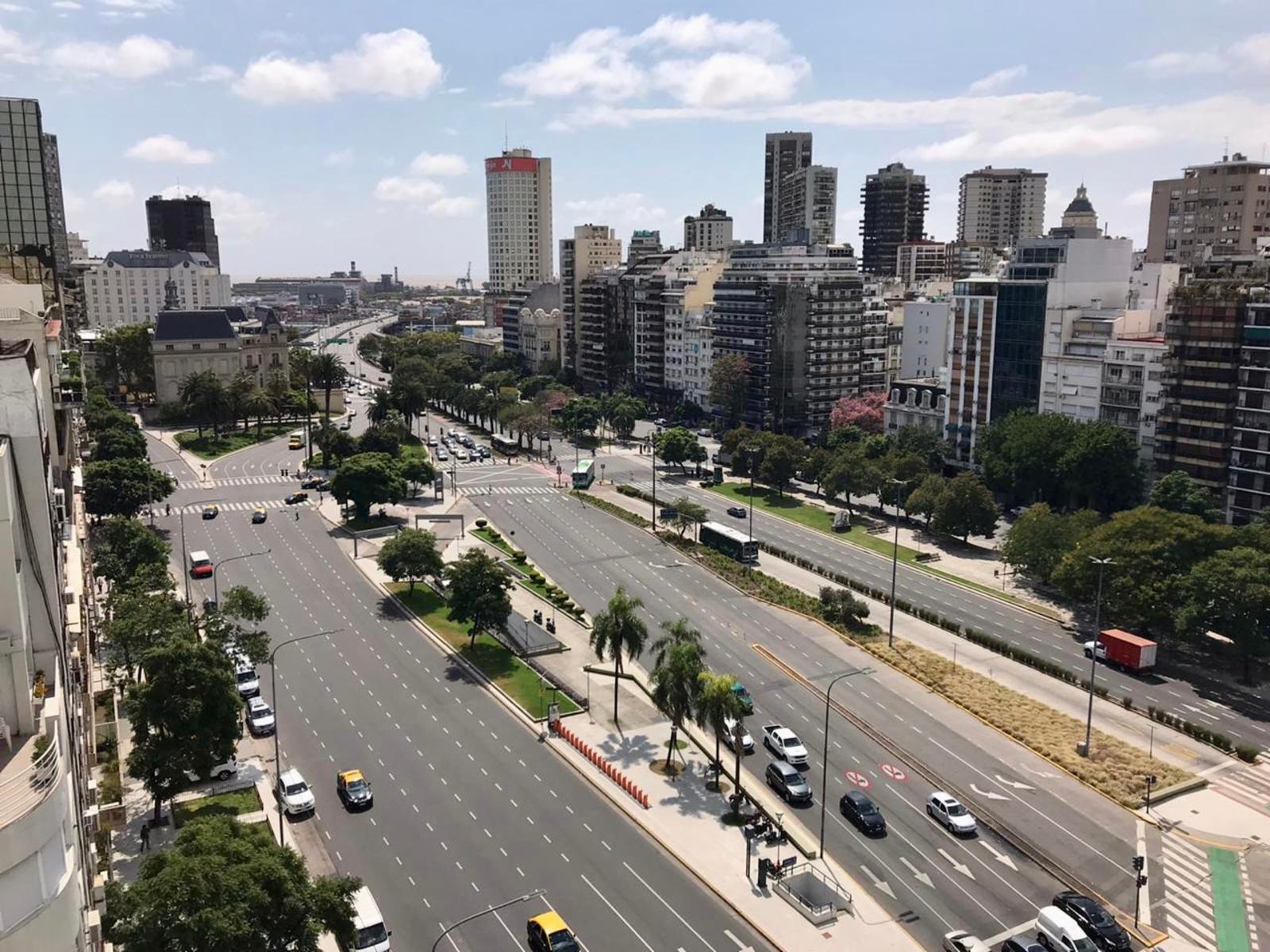 ALQUILER - CERRITO Y ARENALES - EXCELENTE OFICINA - VIG. 24HS - 12