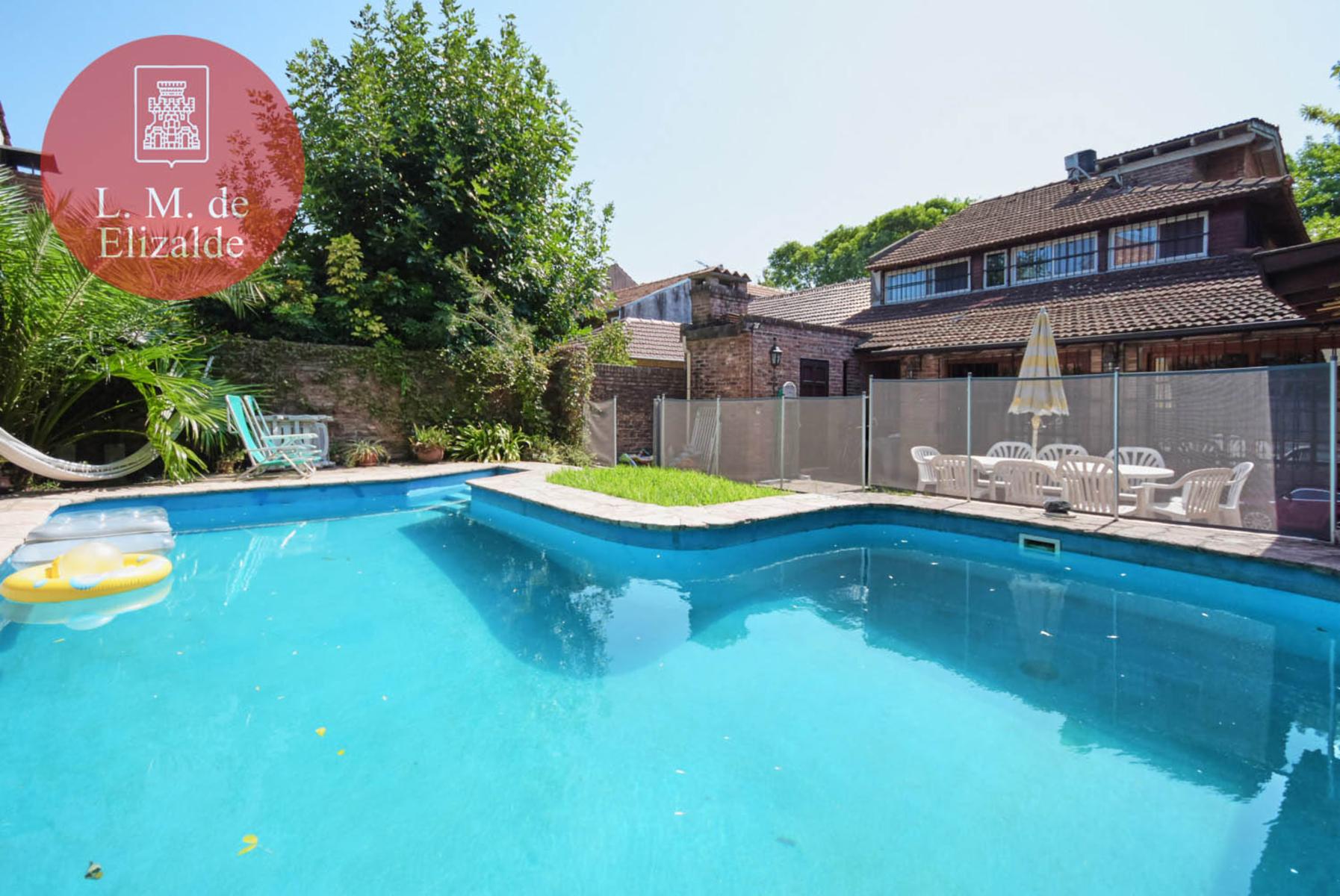 Julian Navarro y Hudson - Casa en Venta c/jardin y pileta - Beccar — foto 4