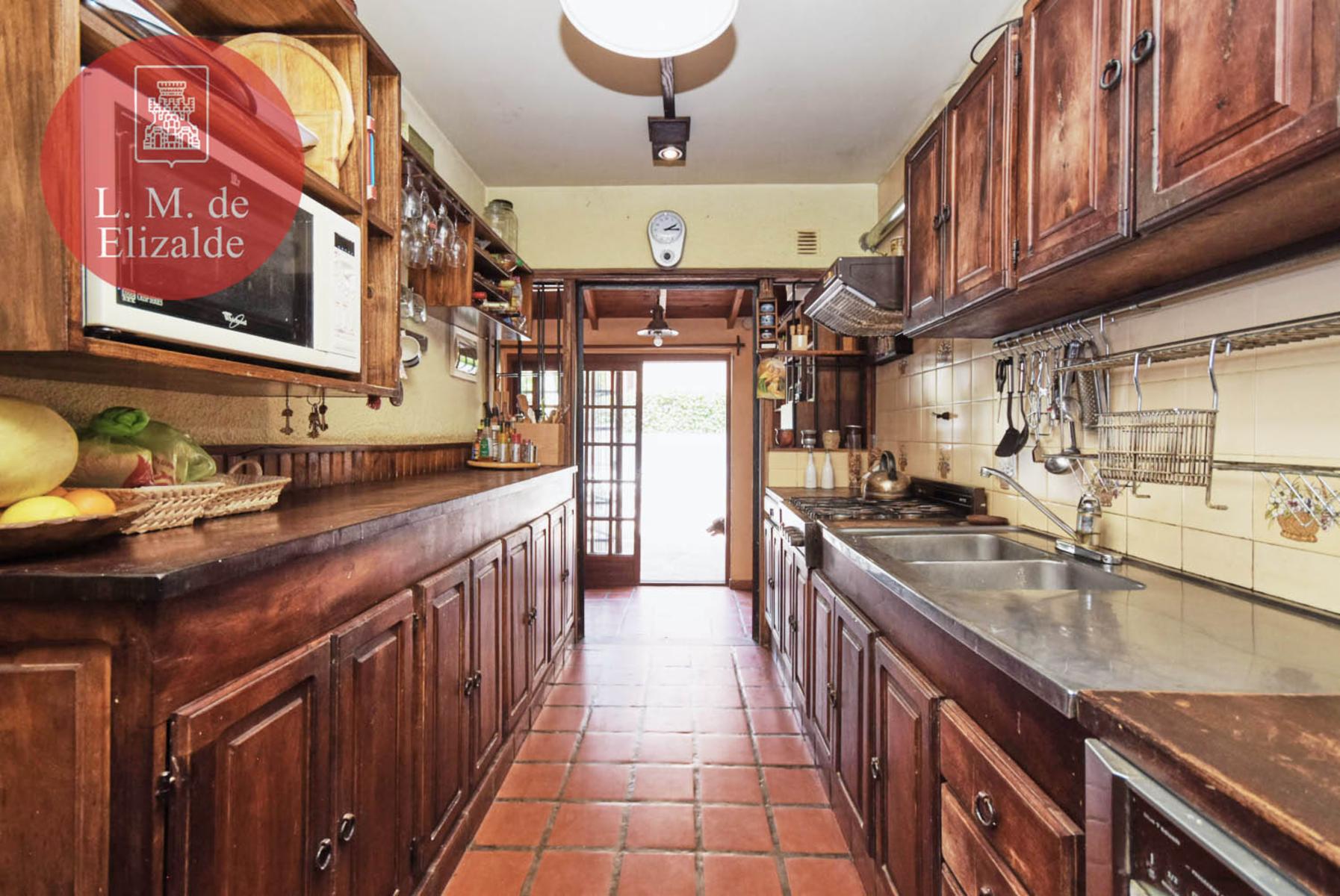 Julian Navarro y Hudson - Casa en Venta c/jardin y pileta - Beccar — foto 13