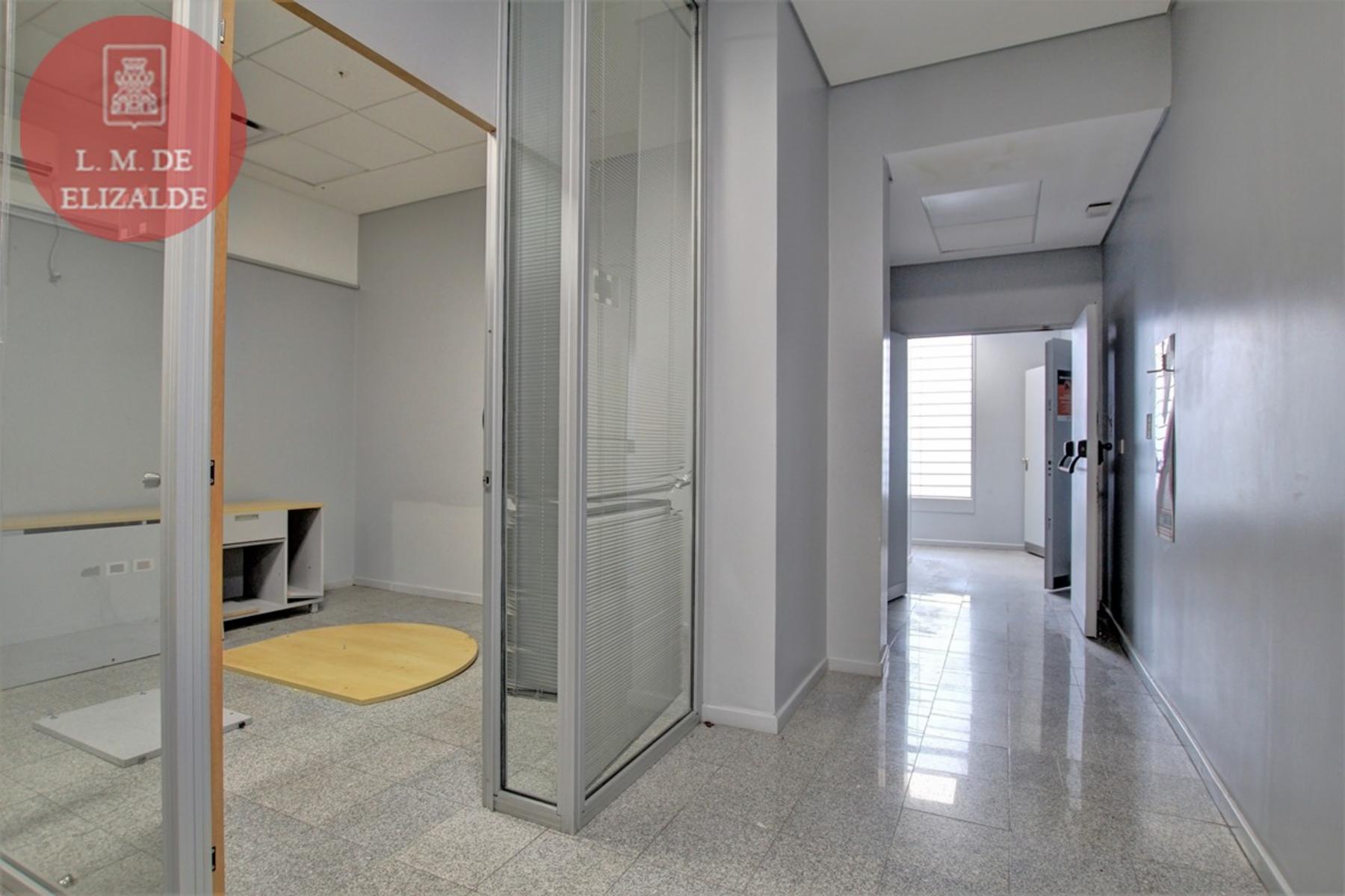 Ituzaingo 300 - San Isidro Local Alquiler 530m2 c/7 cocheras - VER TOUR 360 - 13