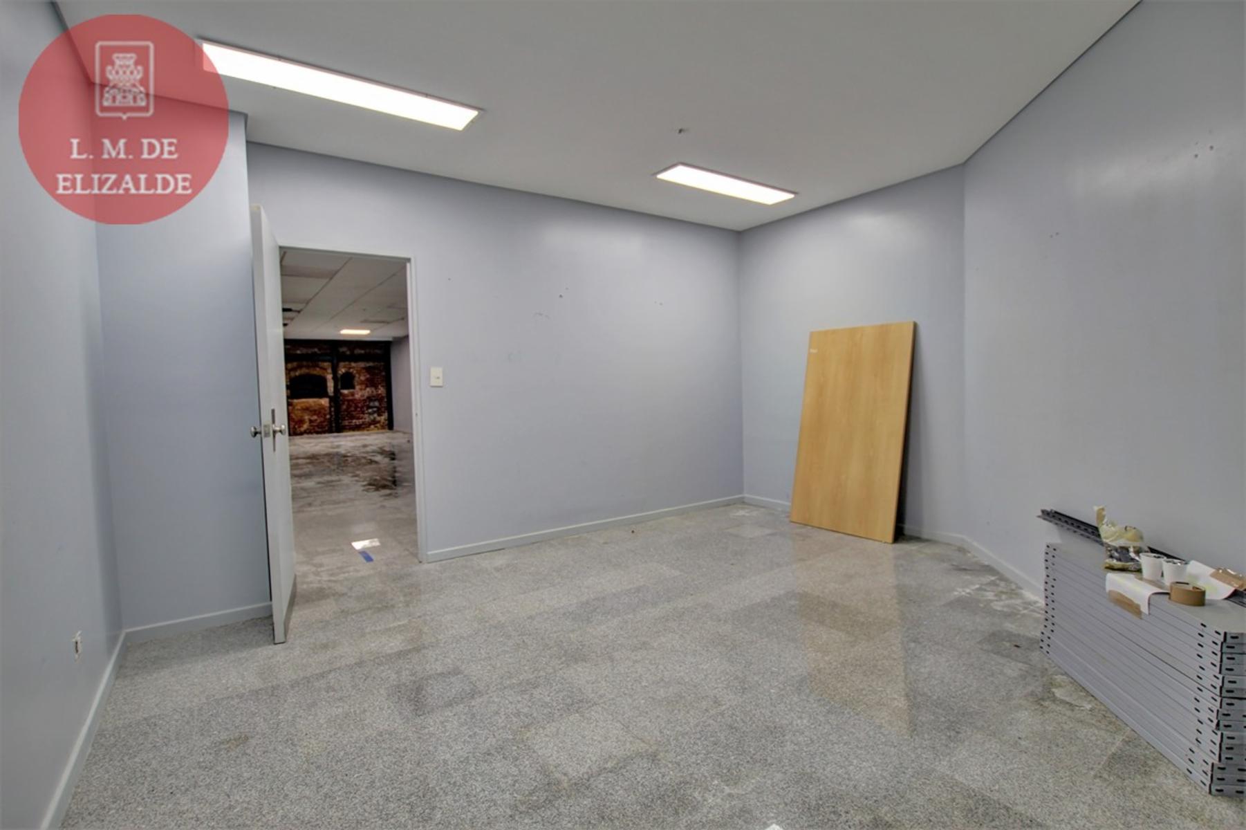 Ituzaingo 300 - San Isidro Local Alquiler 530m2 c/7 cocheras - VER TOUR 360 - 25